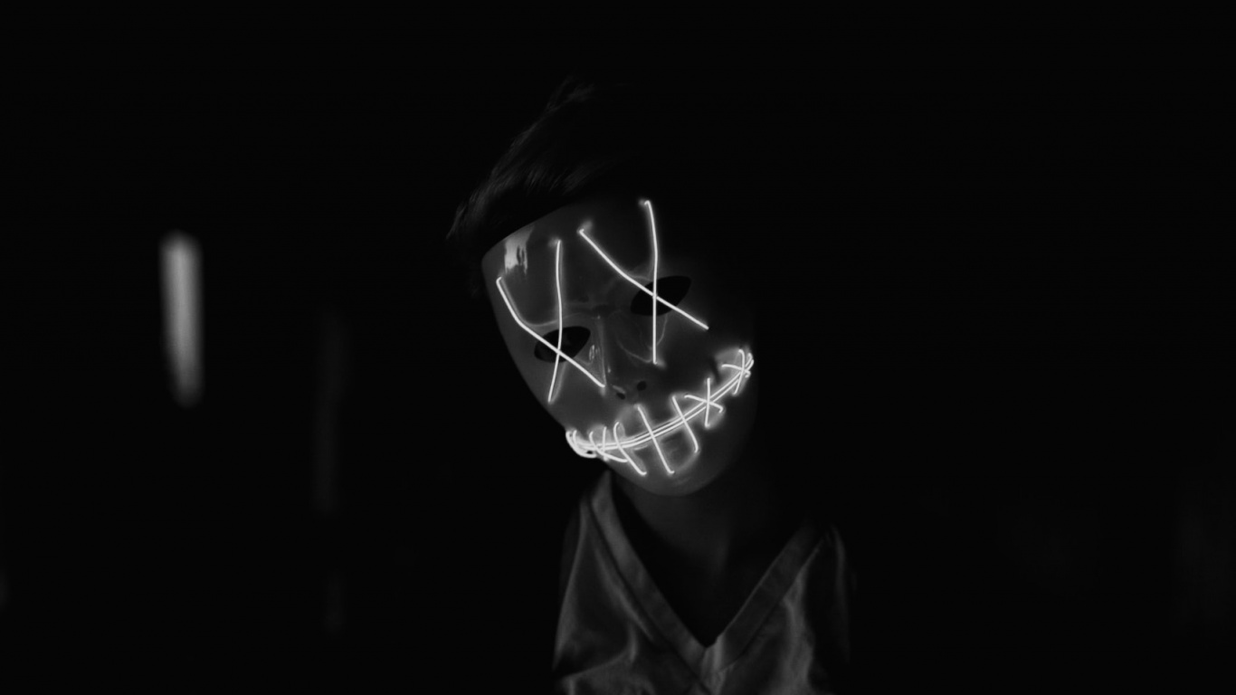 Hombre Con Chaqueta de Traje Negro. Wallpaper in 1366x768 Resolution