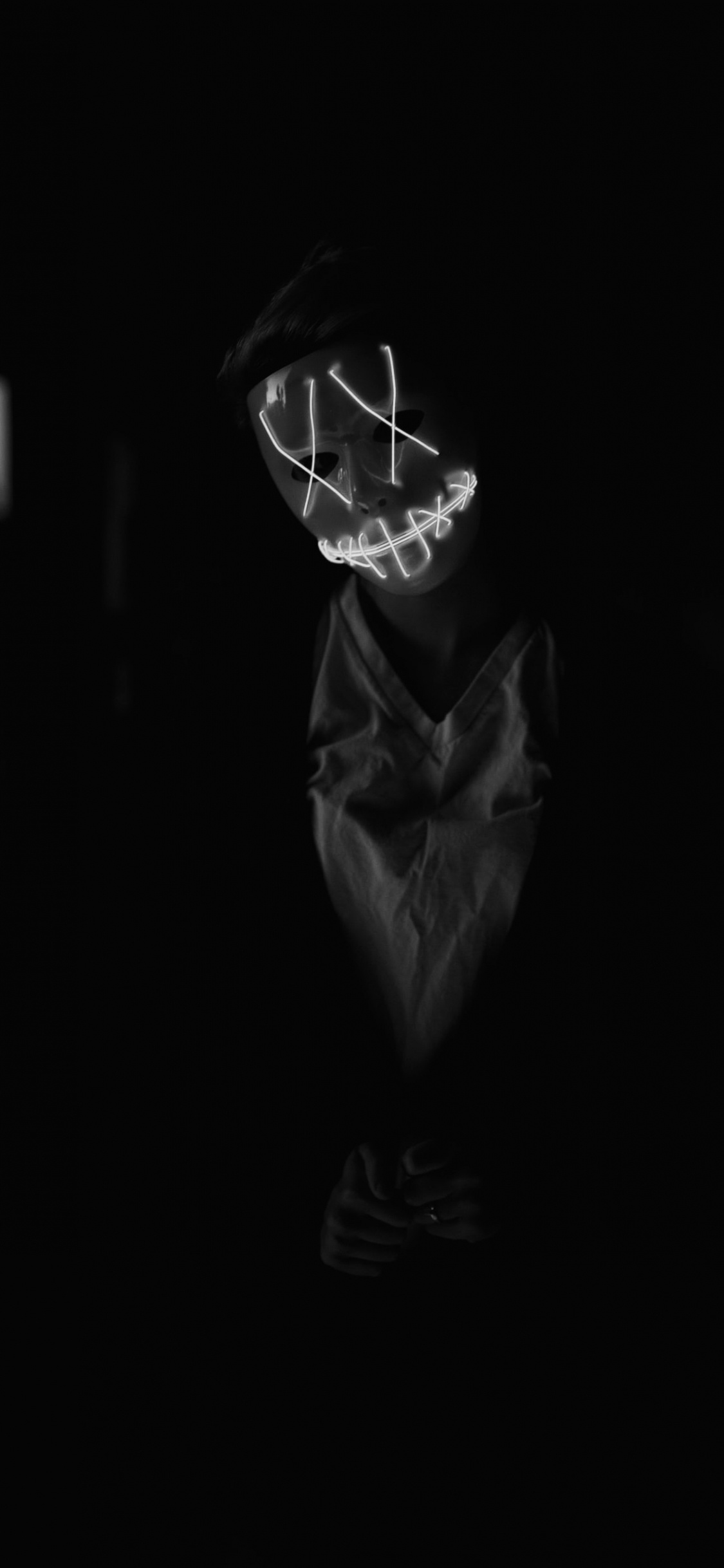 Homme en Veste de Costume Noir. Wallpaper in 1125x2436 Resolution