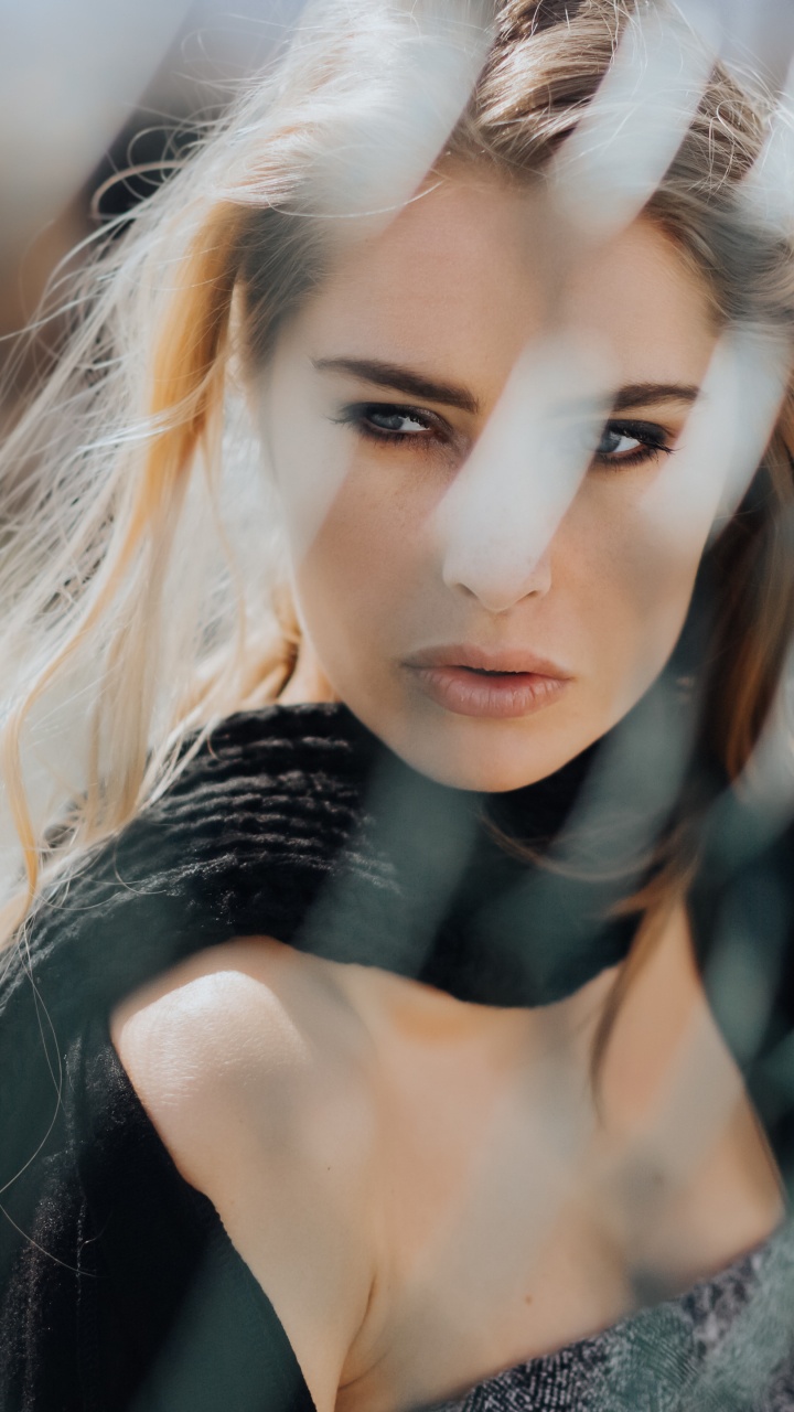 Belleza, Piel, Las Pestañas, La Gente en la Naturaleza, Moda de la Calle. Wallpaper in 720x1280 Resolution