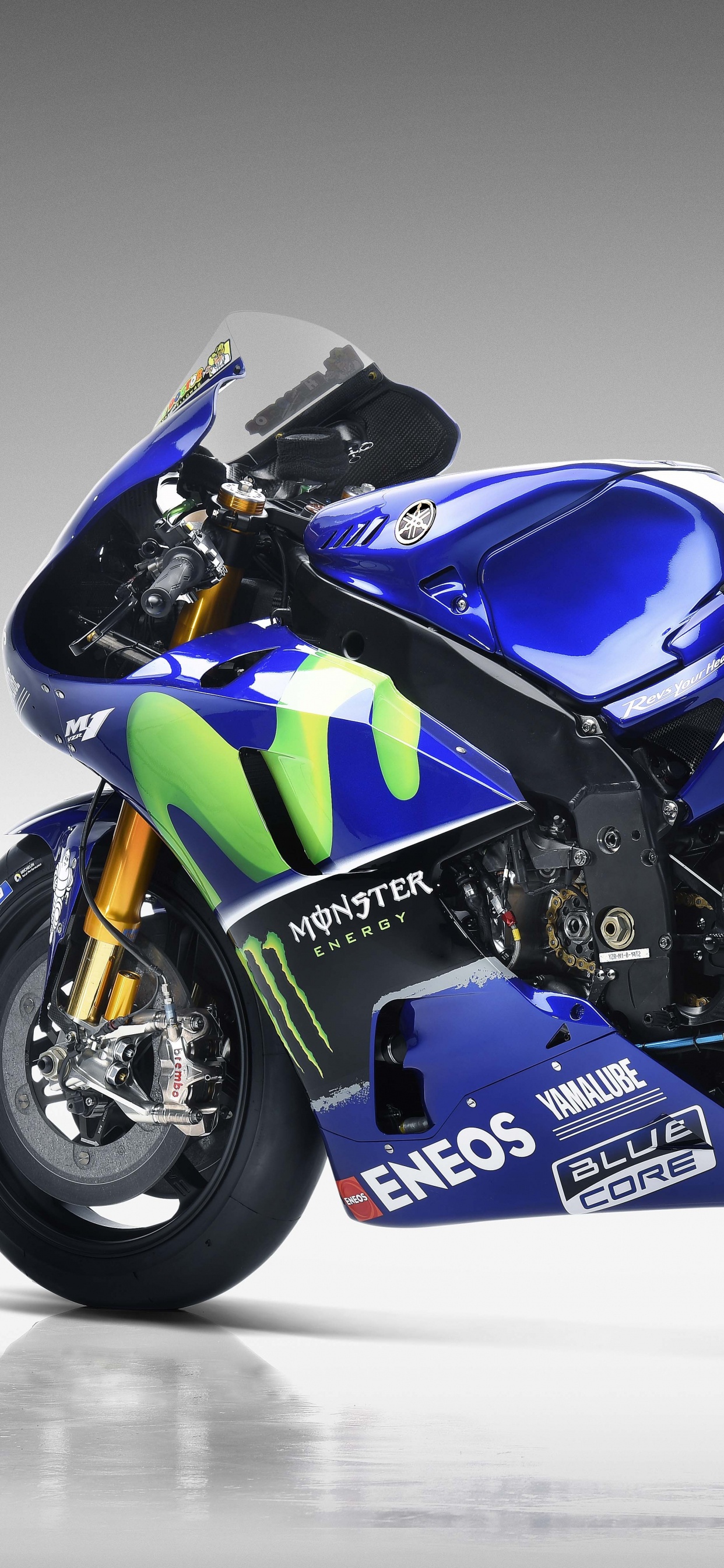 Blaues Und Schwarzes Sportrad. Wallpaper in 1242x2688 Resolution