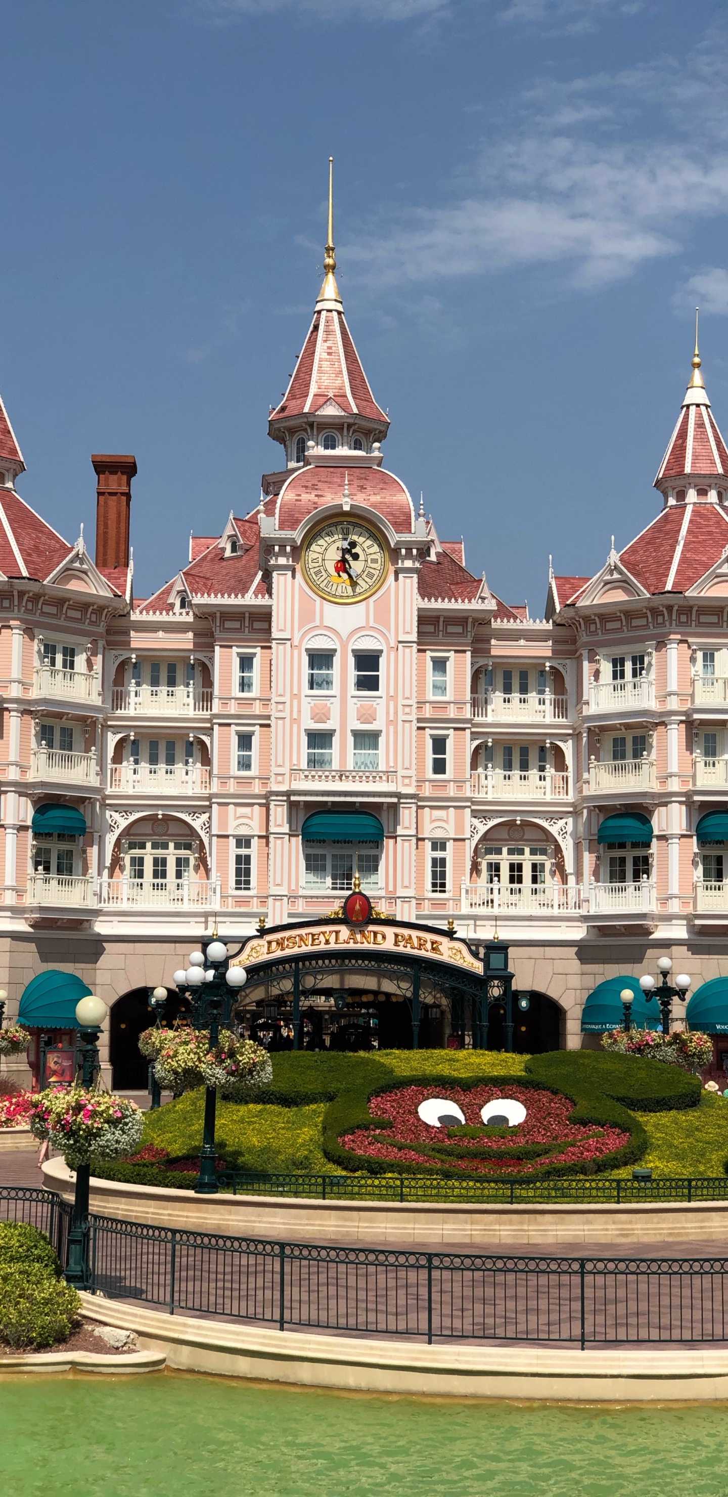 Disneyland Resort Paris Hotel, Spire, Landmark, Facade, Steeple. Wallpaper in 1440x2960 Resolution