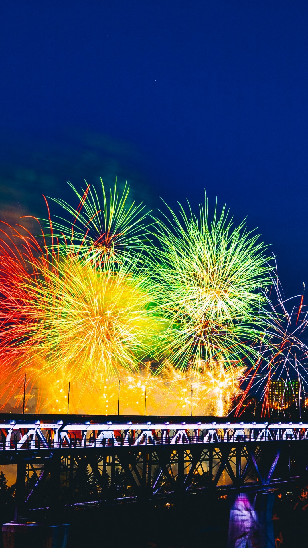 Pirotecnia, el Día de Año Nuevo, Evento, Festival, la Víspera de Año Nuevo. Wallpaper in 1080x1920 Resolution