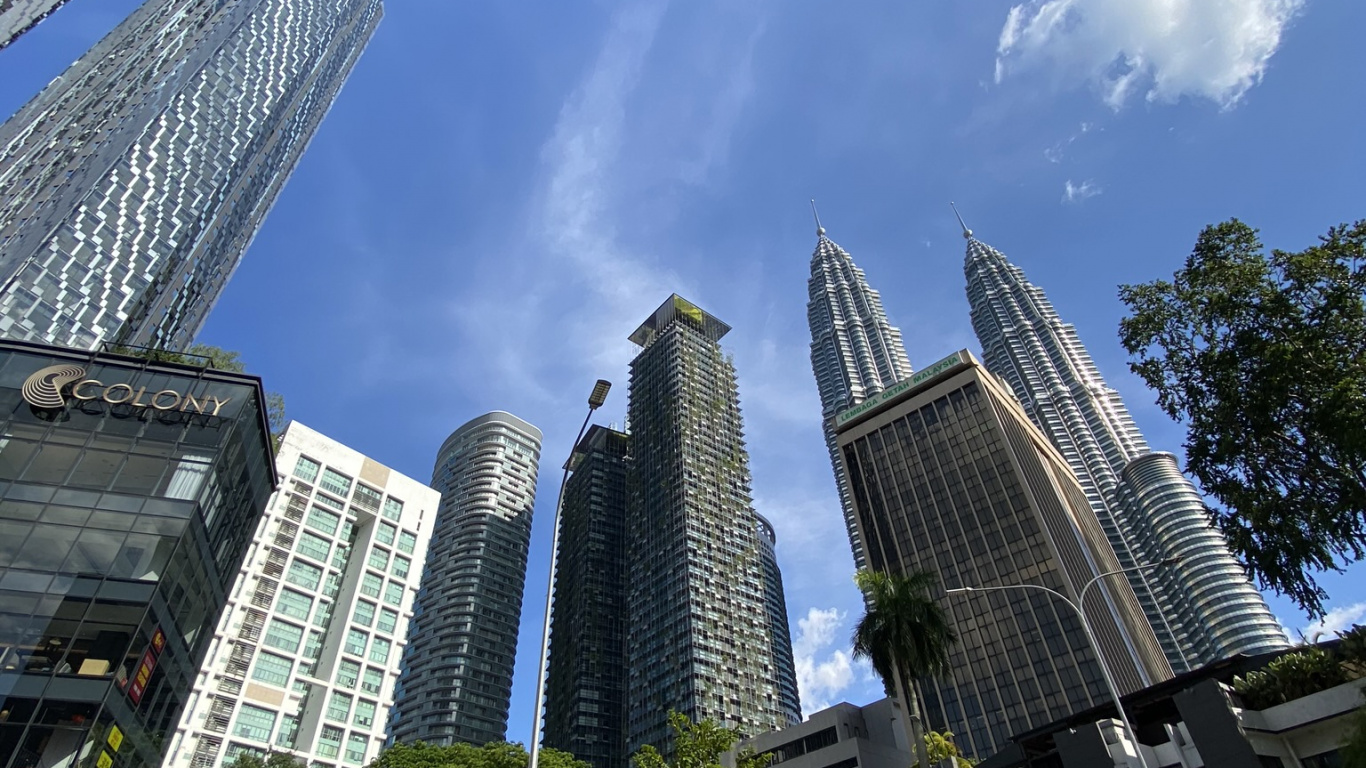 Tower Block, Tower, Skyscraper, Commercial Building, Building. Wallpaper in 1366x768 Resolution