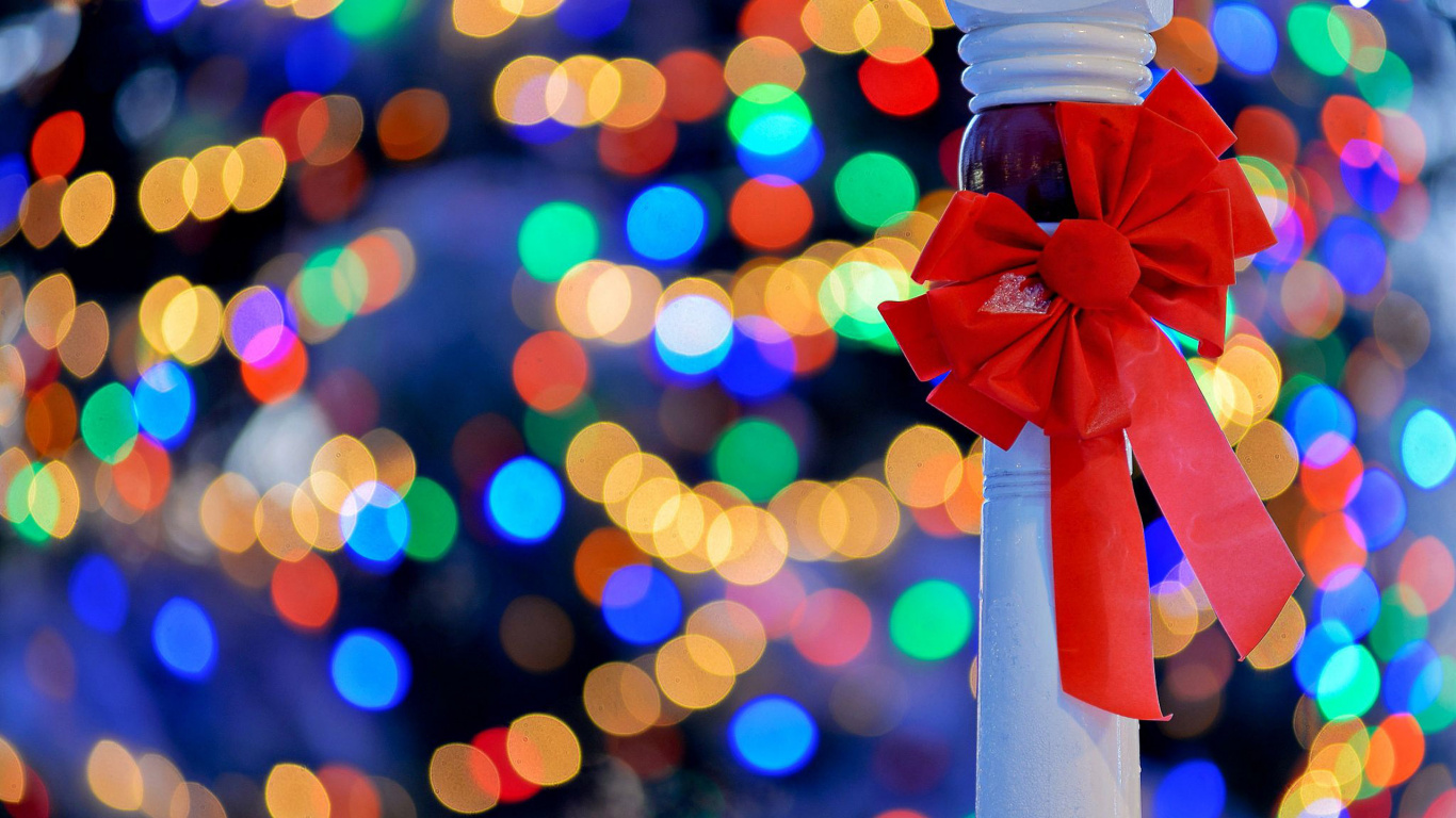 Lumière, Décoration de Noël, Tradition, Événement, Festival. Wallpaper in 1366x768 Resolution