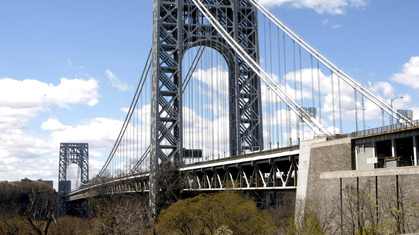 White Bridge Under Blue Sky During Daytime. Wallpaper in 1366x768 Resolution