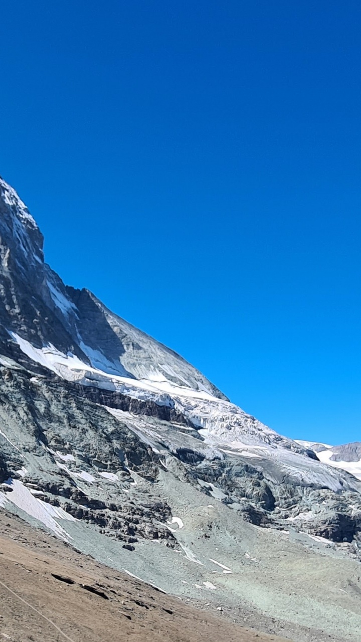 Zermatt, Matterhorn, Cloud, Naturlandschaft, Piste. Wallpaper in 720x1280 Resolution