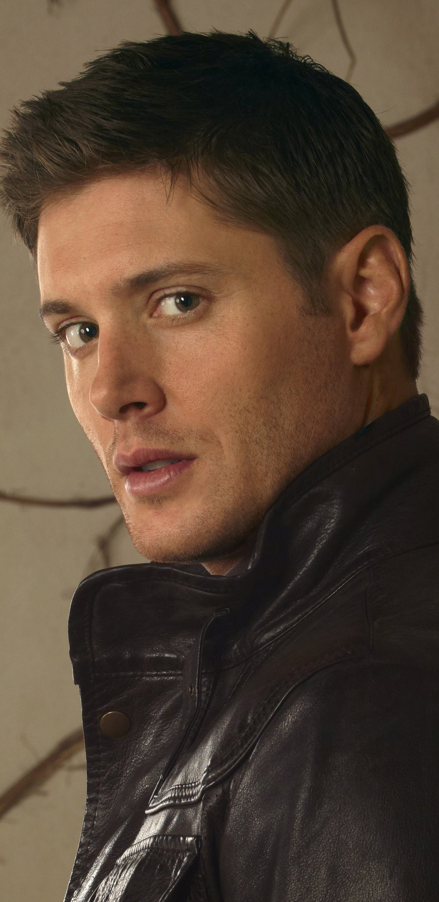 Jensen Ackles, Sobrenatural, Dean Winchester, Sam Winchester, Castiel. Wallpaper in 1440x2960 Resolution