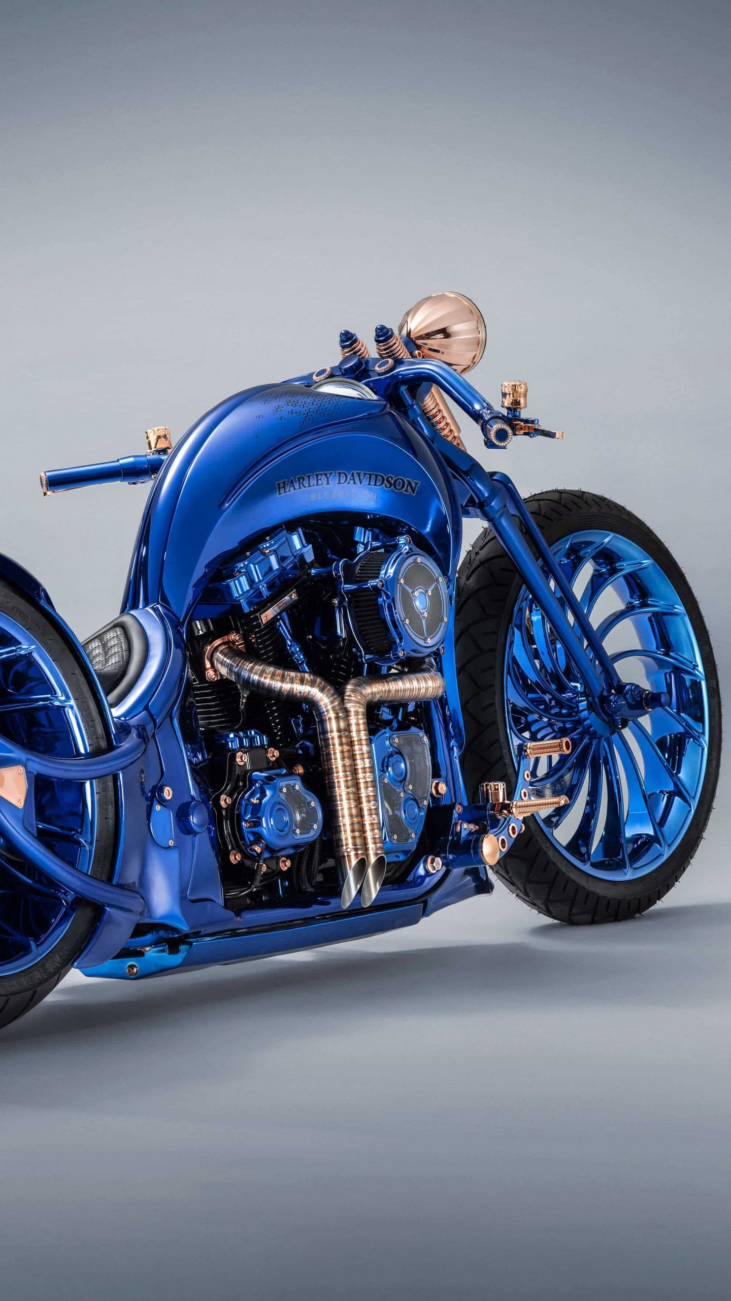 Blue and Black Sports Bike. Wallpaper in 1440x2560 Resolution