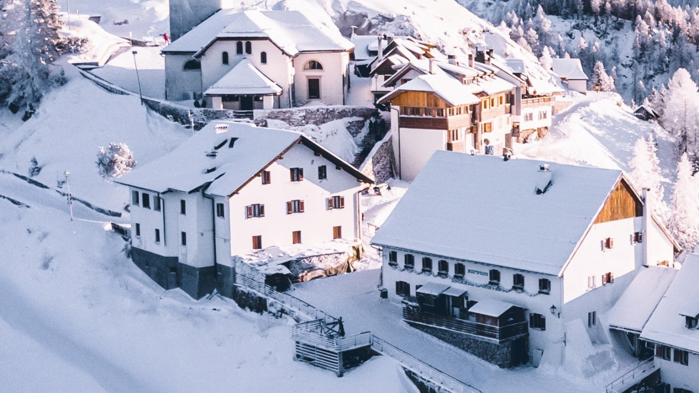 Skiberg, Die Tore Der Sonne, Mont Chry, Skigebiet, Resort. Wallpaper in 1366x768 Resolution