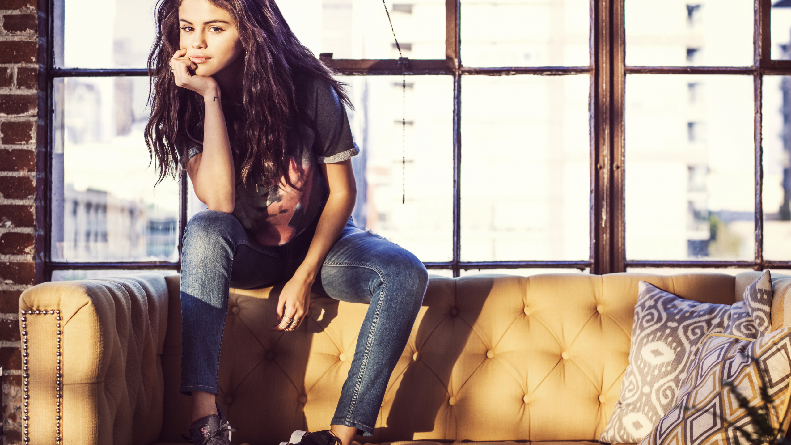 Selena Gomez Jeans Schießen, Selena Gomez, Adidas Neo, Jean, Joint. Wallpaper in 2560x1440 Resolution