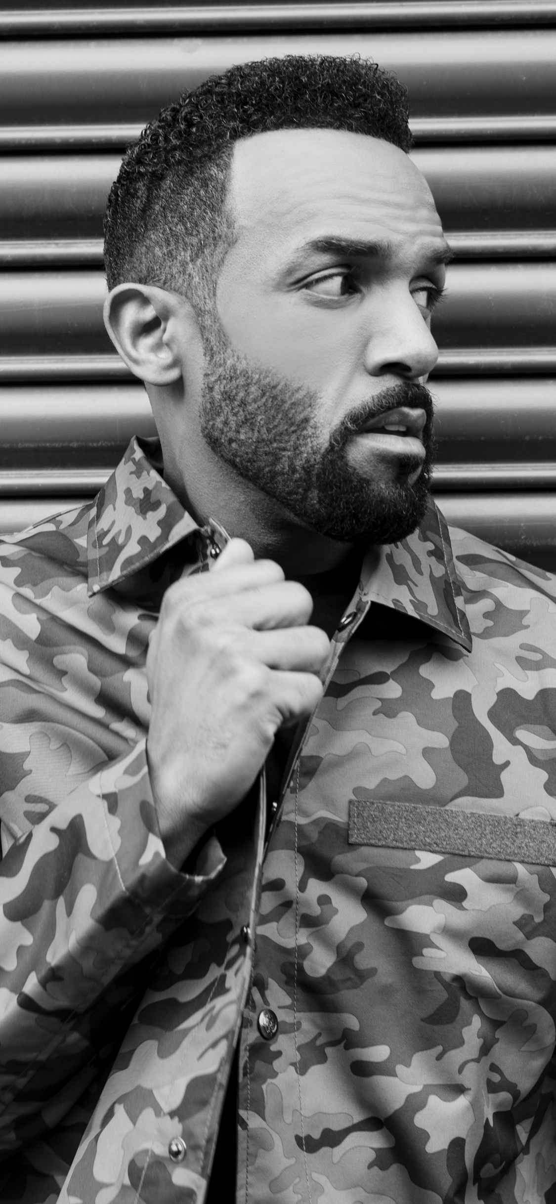 Chin, Craig David, White, Black, Monochrome. Wallpaper in 1125x2436 Resolution