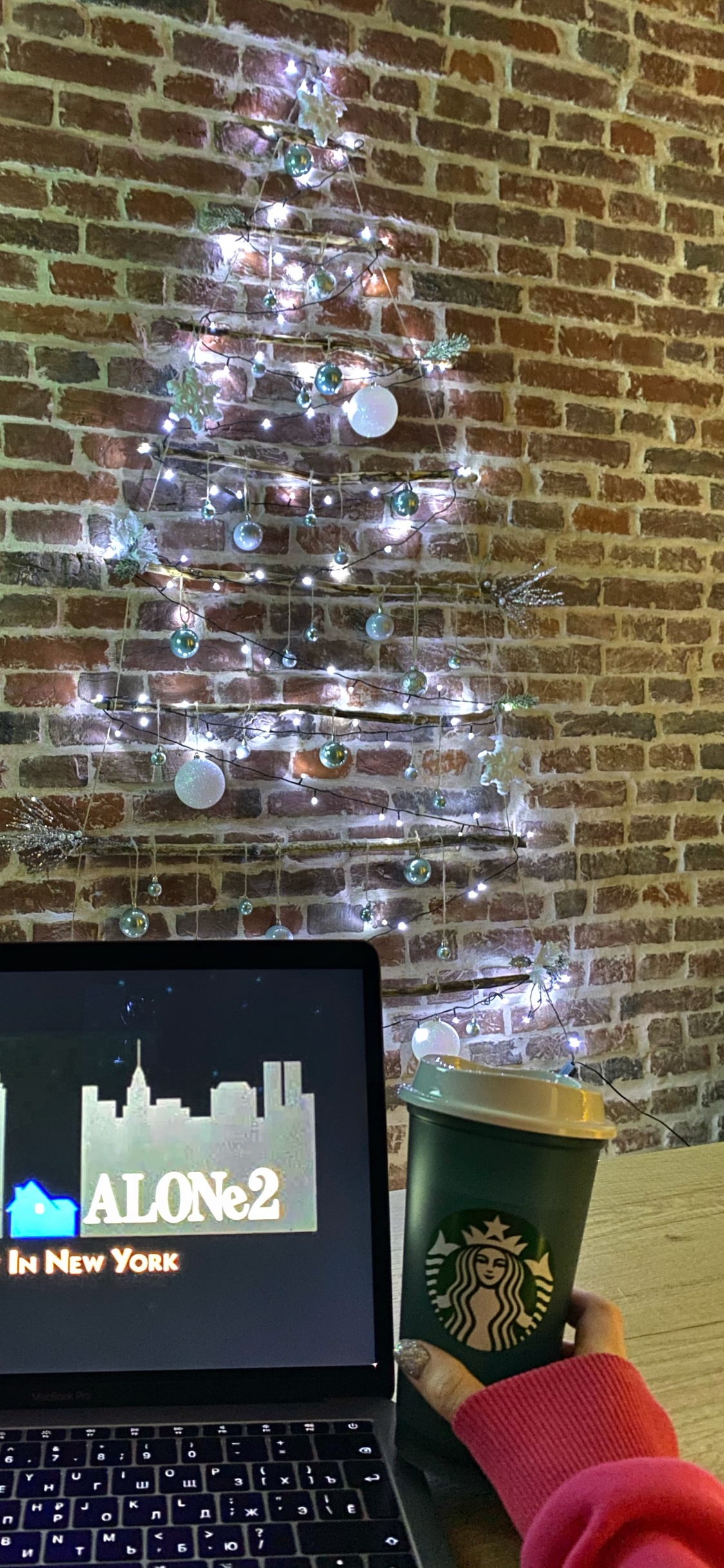 Pop Level 1, Christmas Tree, Christmas Day, Christmas Decoration, Electronic Device. Wallpaper in 1125x2436 Resolution