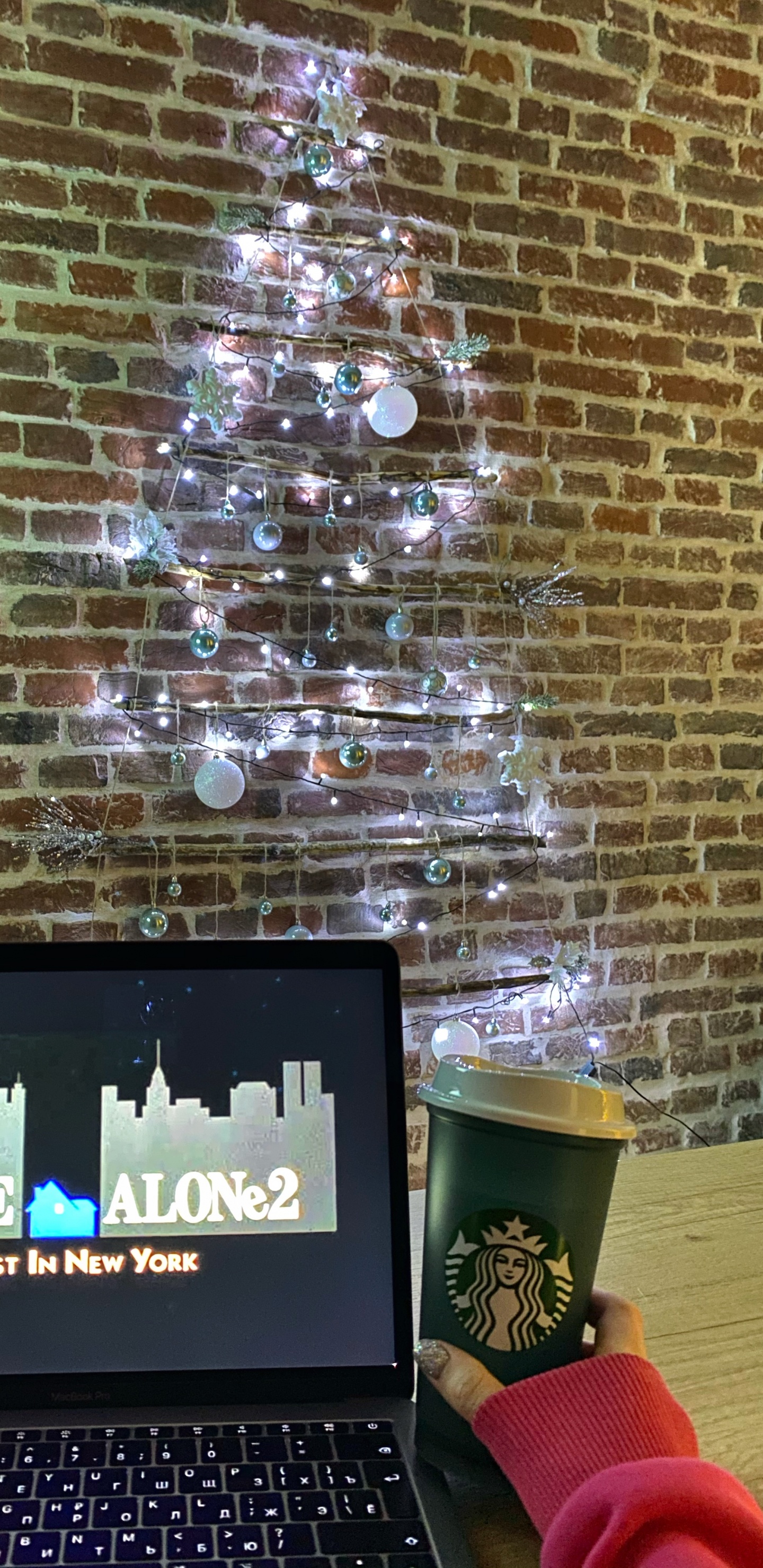 Pop Level 1, Christmas Tree, Christmas Day, Christmas Decoration, Electronic Device. Wallpaper in 1440x2960 Resolution