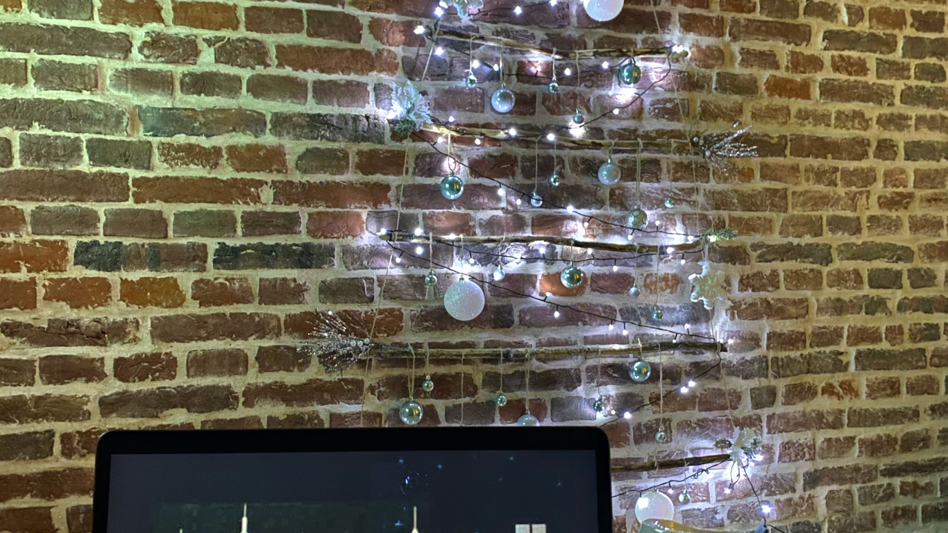 Pop Level 1, Weihnachtsbaum, Weihnachten, Weihnachtsdekoration, Elektronisches Gerät. Wallpaper in 1366x768 Resolution