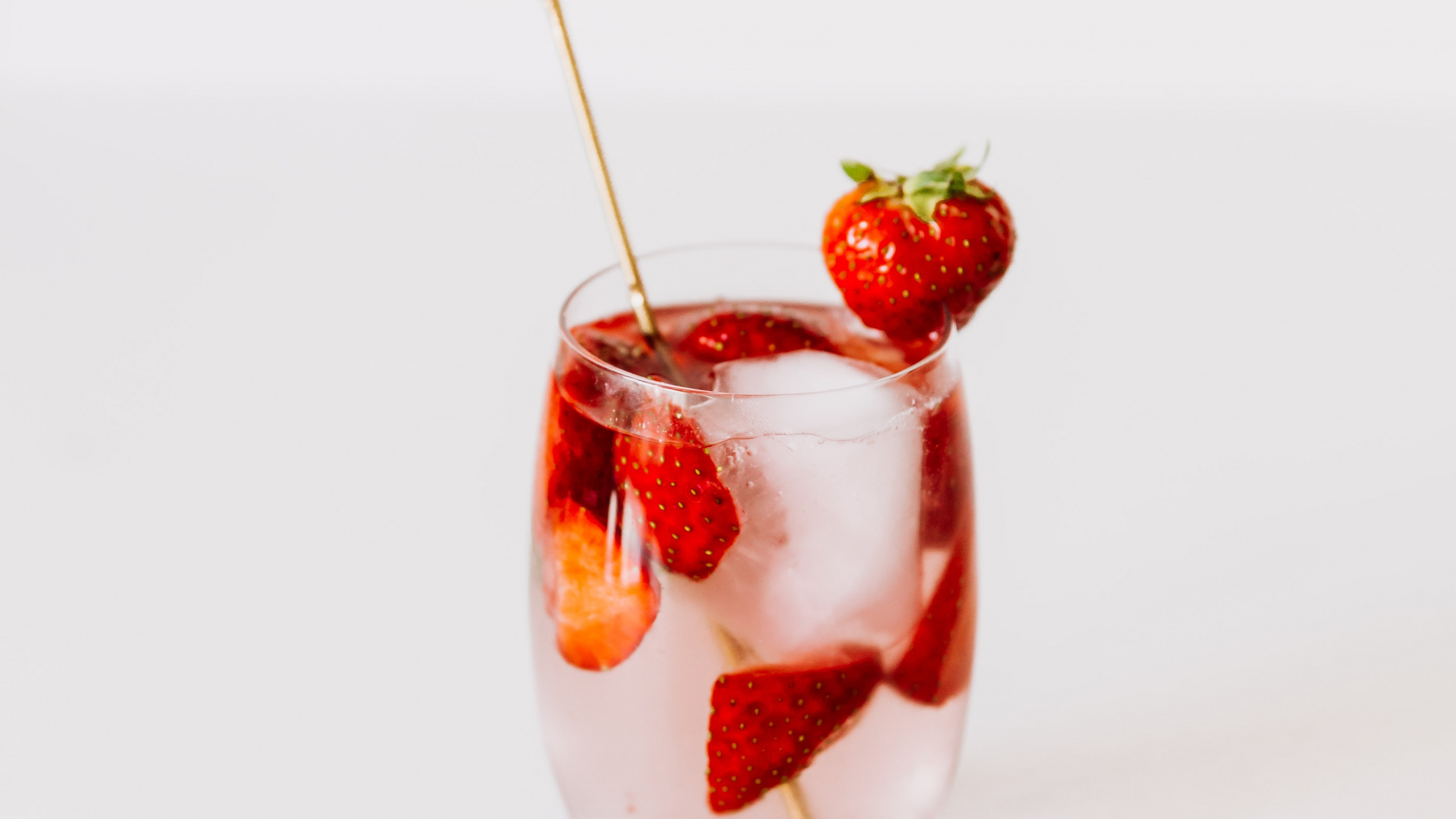 Cocktail Garnir, Aliment, Vaisselle, Liquid, Fruits. Wallpaper in 2560x1440 Resolution