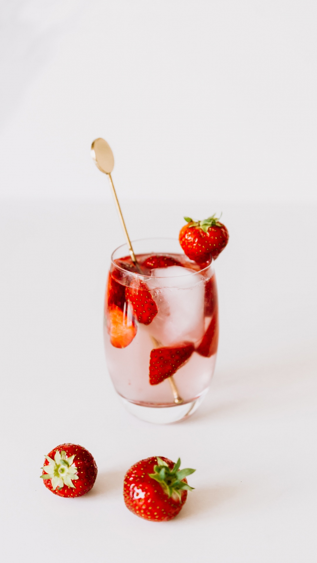 Erdbeere, Cocktail Garnieren, Lebensmittel, Tafelgeschirr, Zutat. Wallpaper in 1080x1920 Resolution