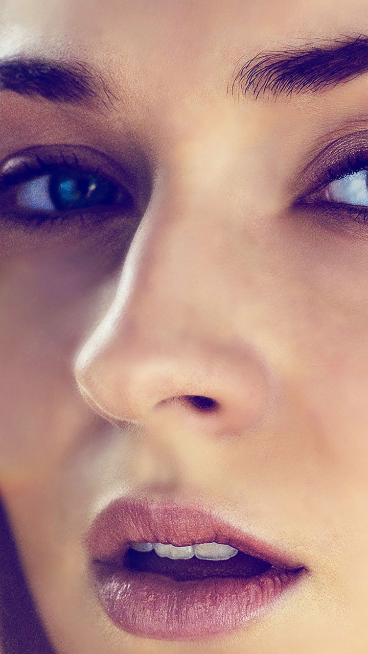 Sophie Turner, Game of Thrones, Sansa Stark, Front, Nez. Wallpaper in 720x1280 Resolution