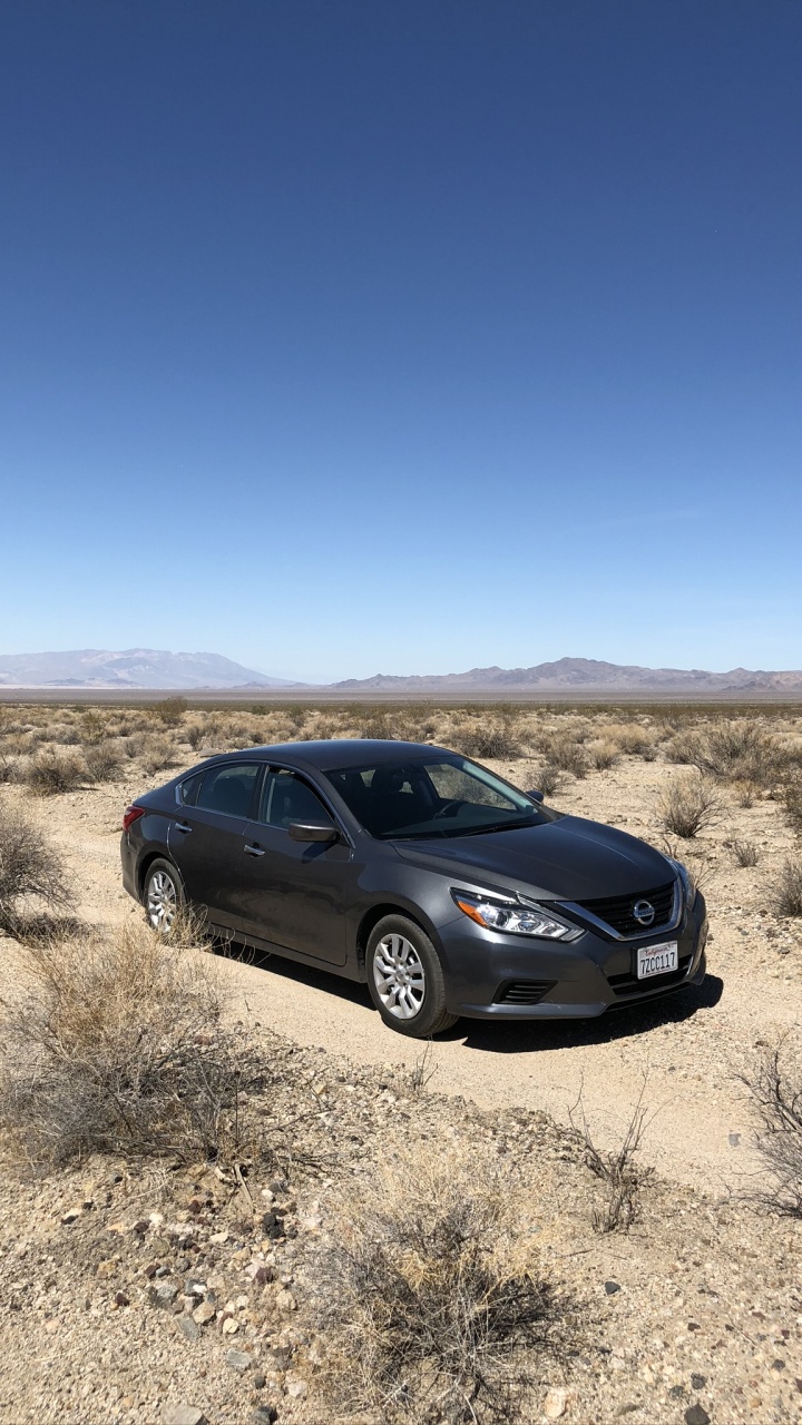 Usa, Mojave Desert, Road, King, Compact Car. Wallpaper in 720x1280 Resolution
