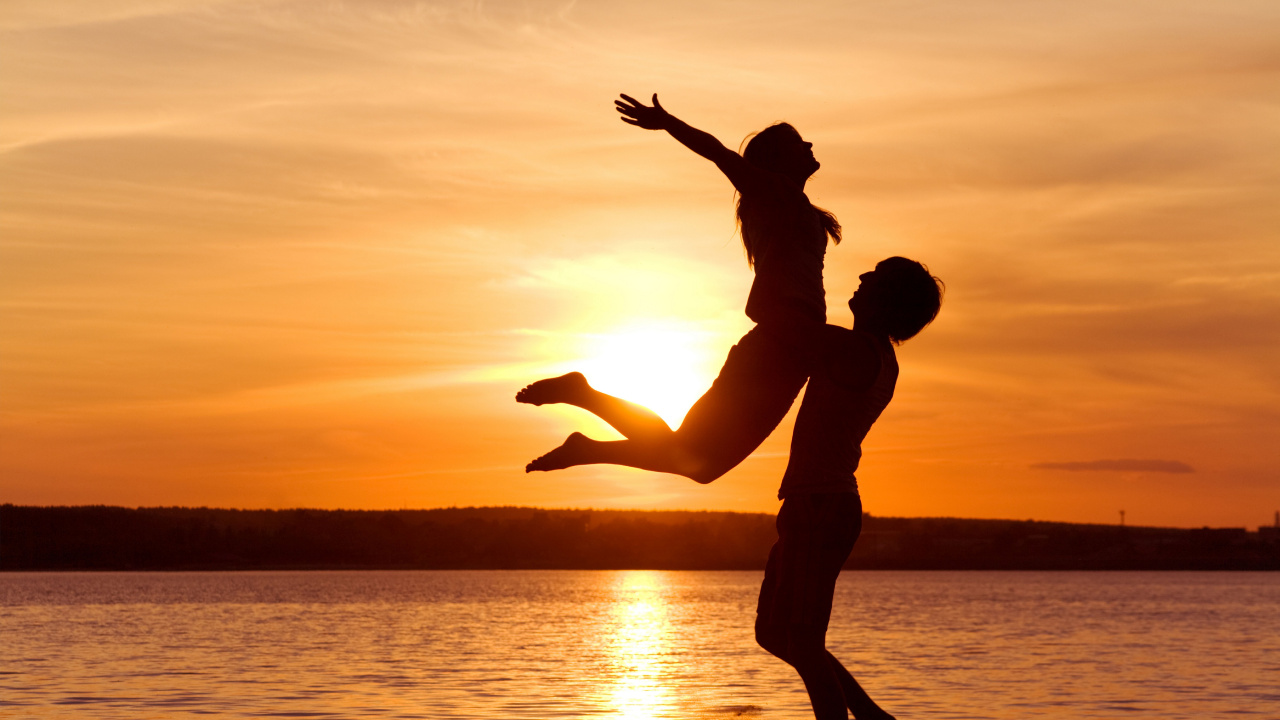 Romance, Water, Sunset, Fun, Jumping. Wallpaper in 1280x720 Resolution