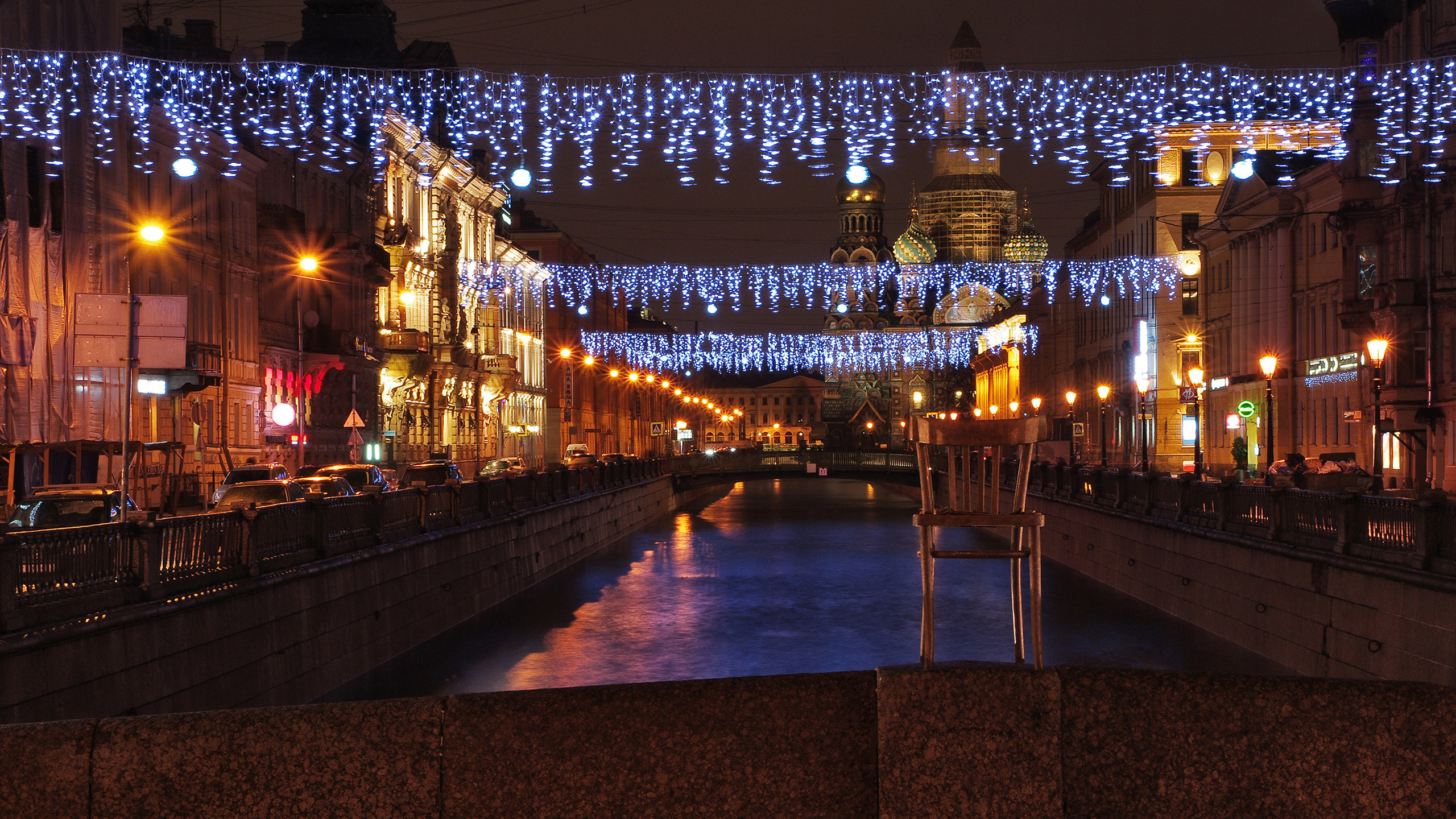 Réflexion, Les Lumières de Noël, Nuit, Voie Navigable, Éclairage. Wallpaper in 2560x1440 Resolution