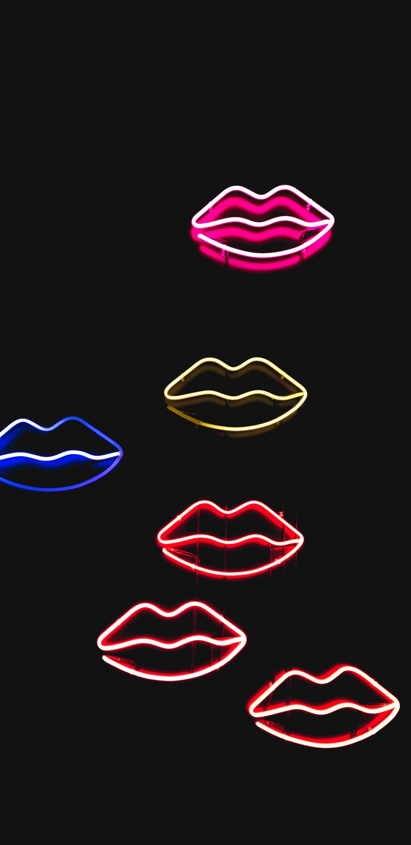 Illustration de Coeurs Rouges et Bleus en Forme de Coeur. Wallpaper in 1440x2960 Resolution