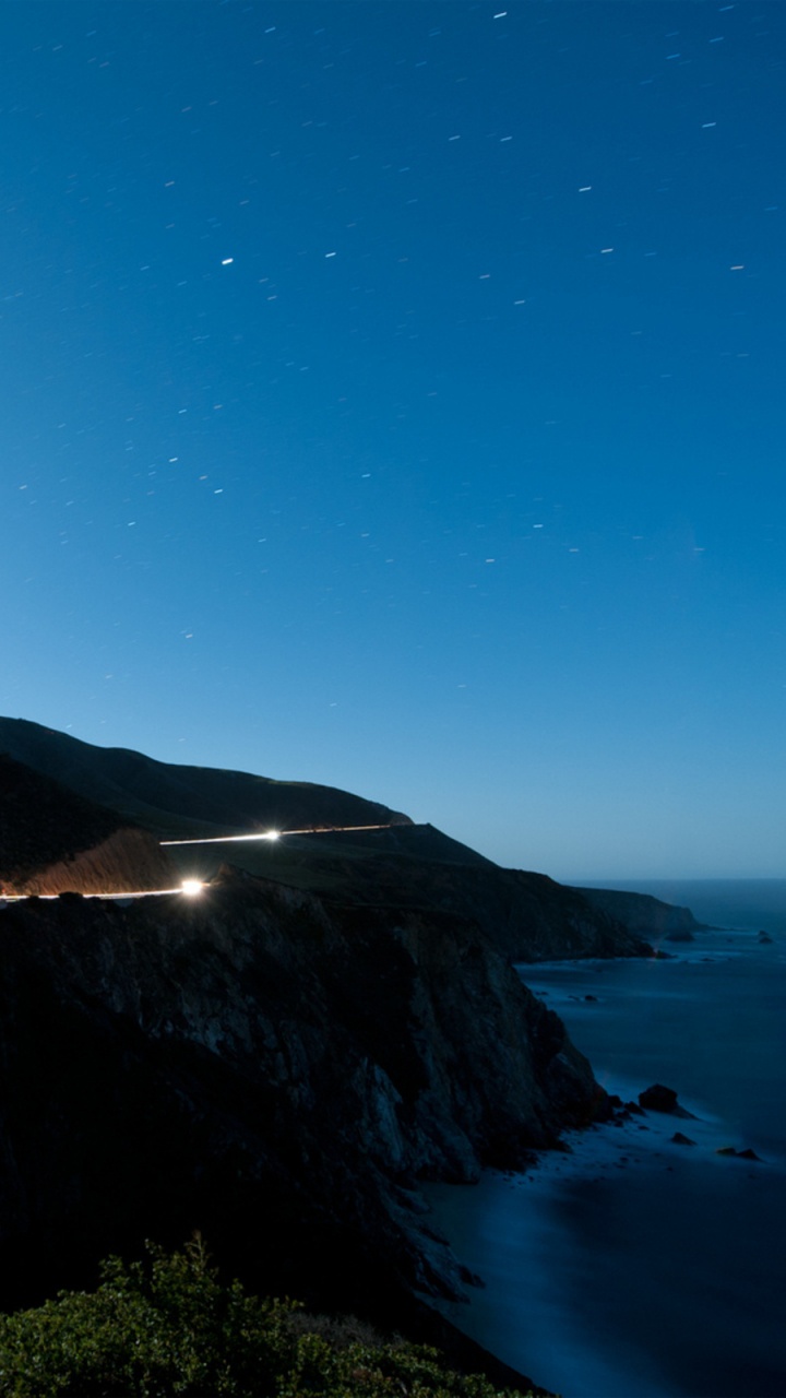 Pont en Bois Blanc Sur la Mer Bleue Pendant la Journée. Wallpaper in 720x1280 Resolution