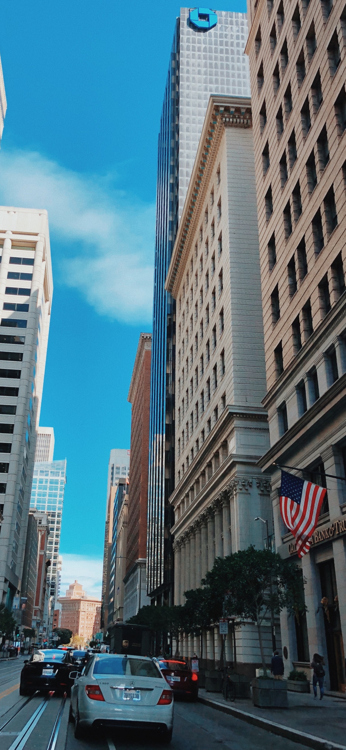 San Francisco, Flatiron Building, Window, Road, Daytime. Wallpaper in 1125x2436 Resolution