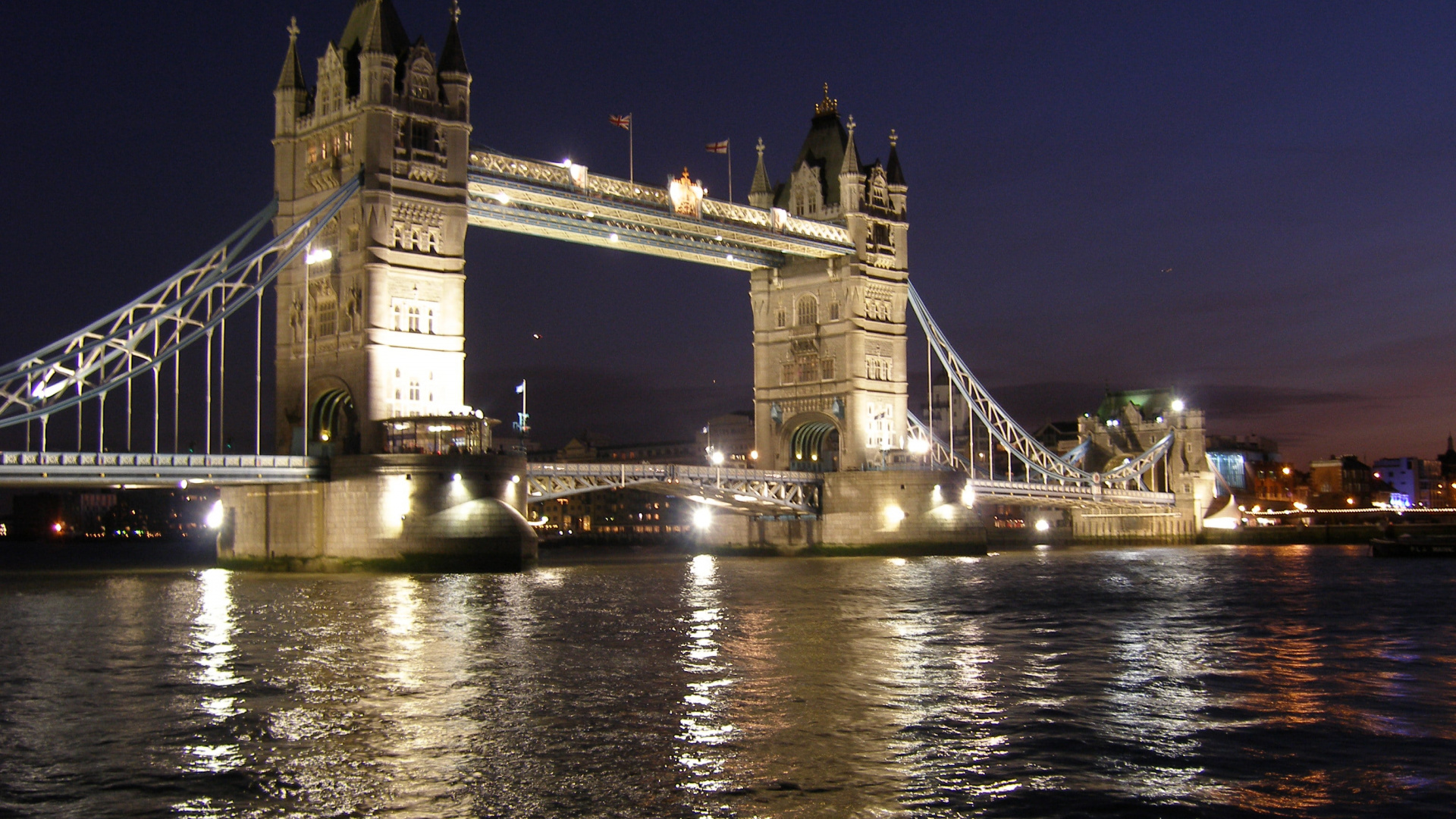 London Bridge During Night Time. Wallpaper in 1920x1080 Resolution