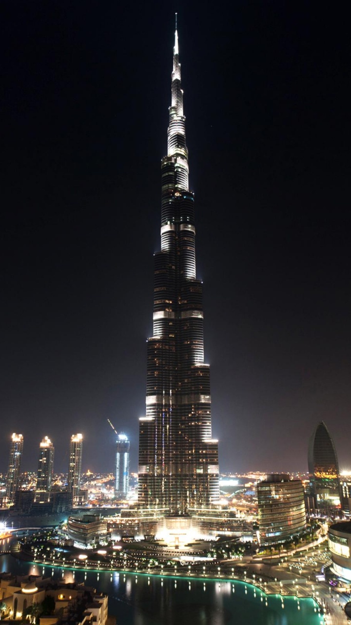 Skyline Der Stadt Bei Nacht Night. Wallpaper in 720x1280 Resolution