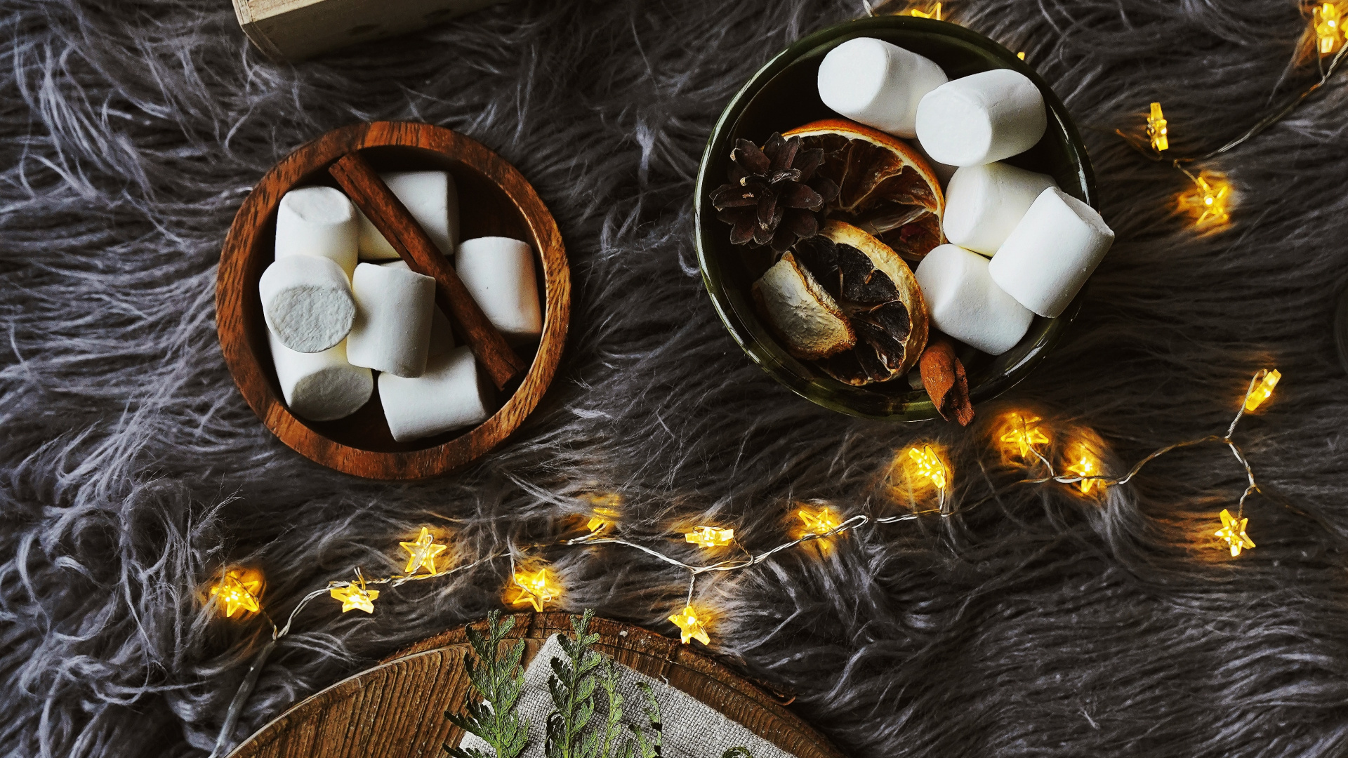 White and Brown Round Ornament on Gray Round Plate. Wallpaper in 1920x1080 Resolution