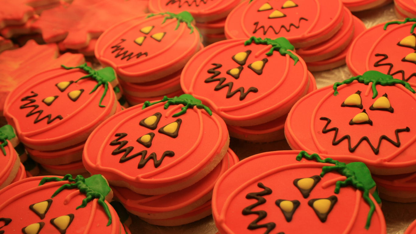 Sahnehäubchen, Sugar Cookie, Cupcake, Dessert, Orange. Wallpaper in 1366x768 Resolution