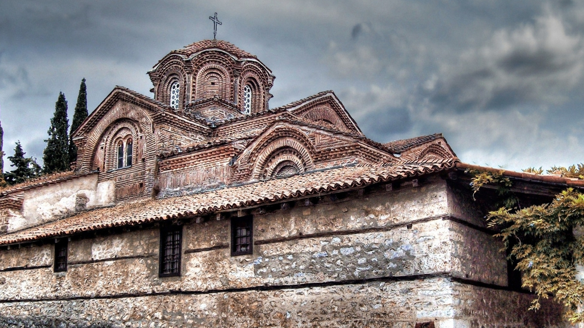 Fenêtre, Brique, Façade, Toit, Symétrie. Wallpaper in 1920x1080 Resolution