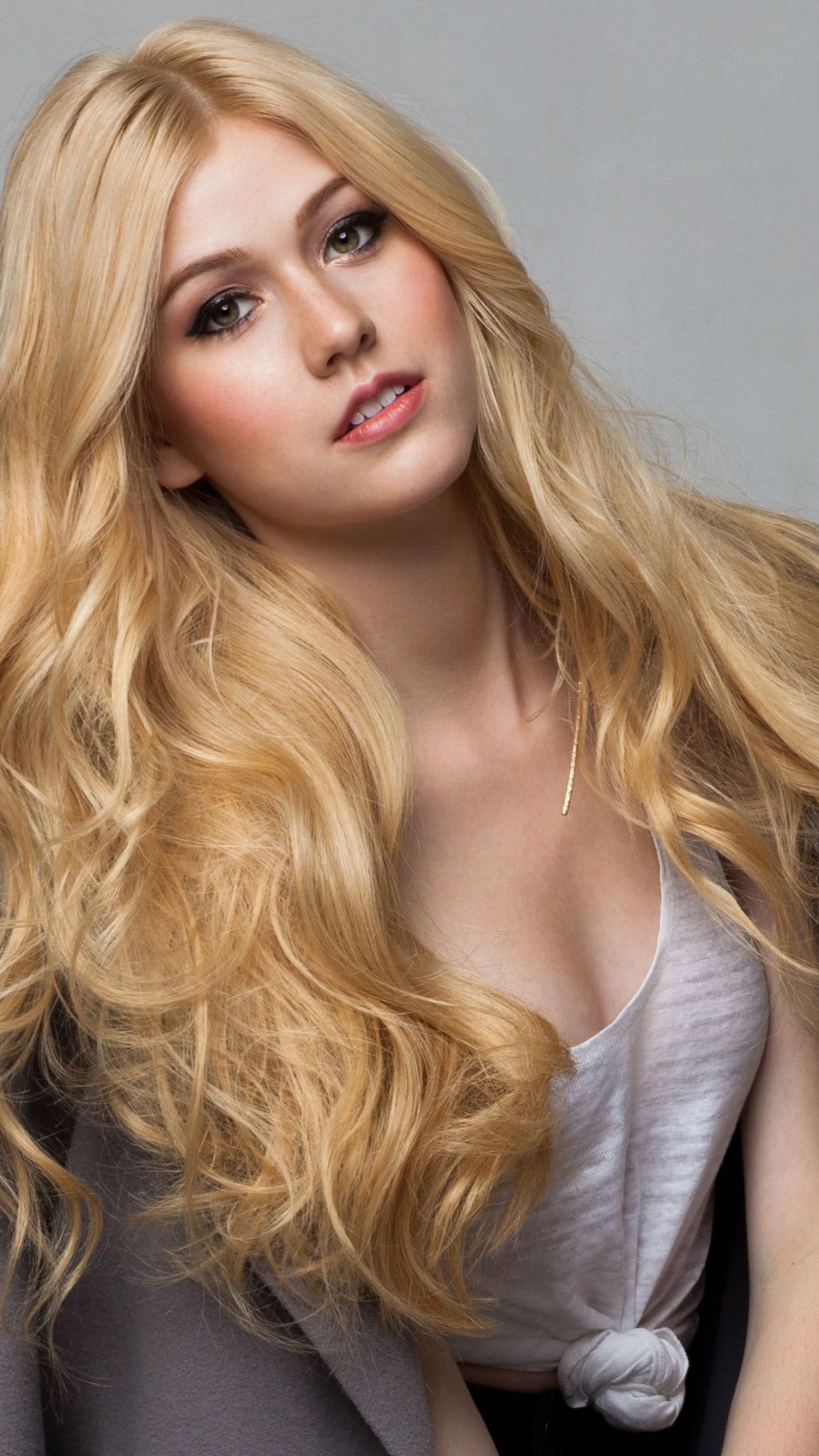 Katherine McNamara, Cou, Manche, Cil, Ceinture. Wallpaper in 1080x1920 Resolution