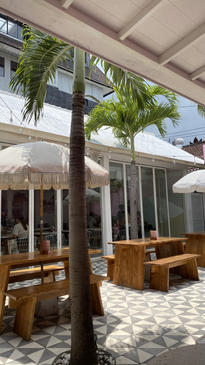 Resort, Patio, Inmueble, de Madera, Muebles de Exterior. Wallpaper in 720x1280 Resolution