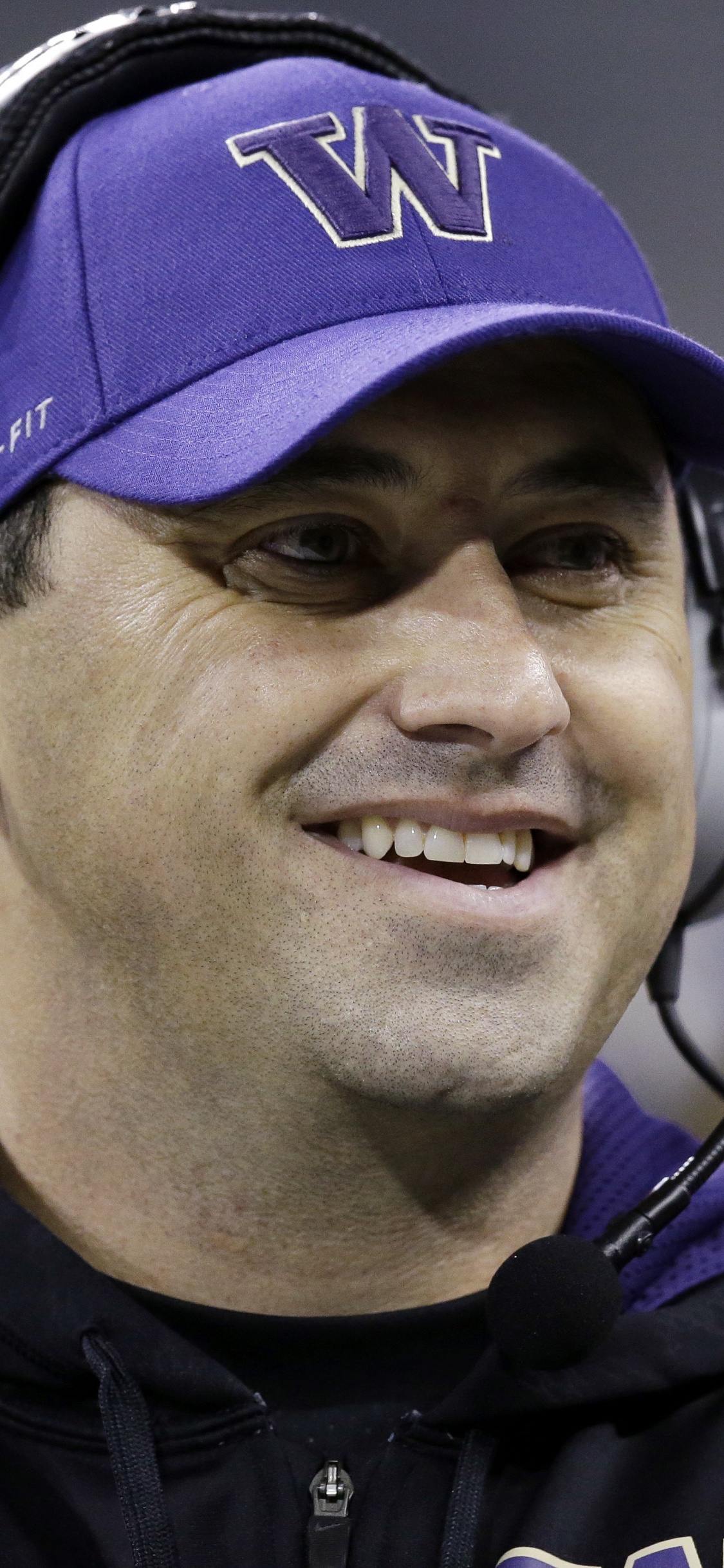 教练, 足球运动员, 帽, 音频设备, 耳朵 壁纸 1125x2436 允许