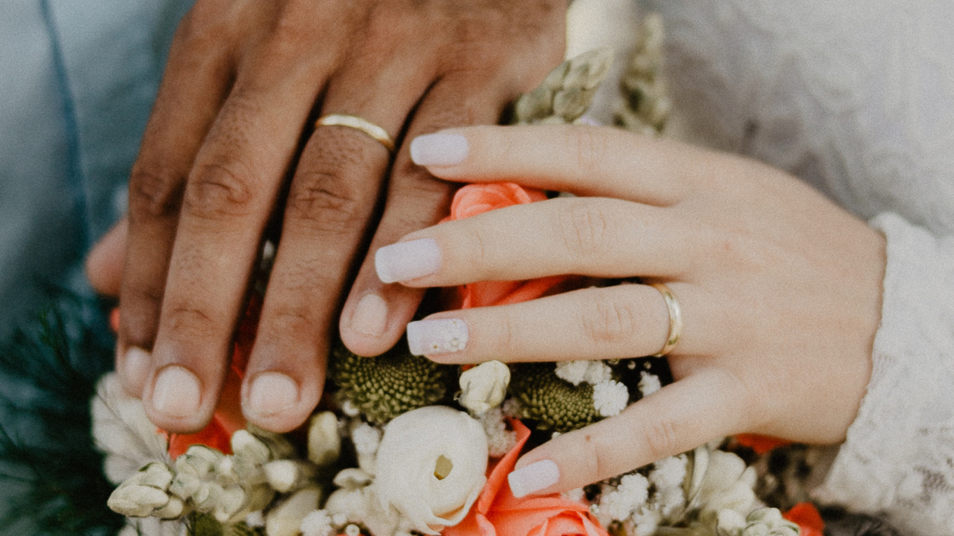 Wedding, Wedding Ring, Ring, Flower Bouquet, Wedding Ceremony Supply. Wallpaper in 1366x768 Resolution