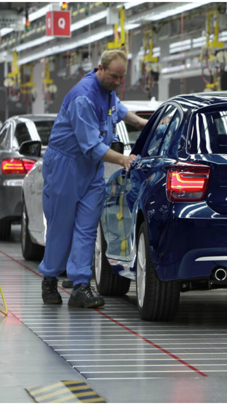 Blue Volkswagen Beetle on Road During Daytime. Wallpaper in 750x1334 Resolution