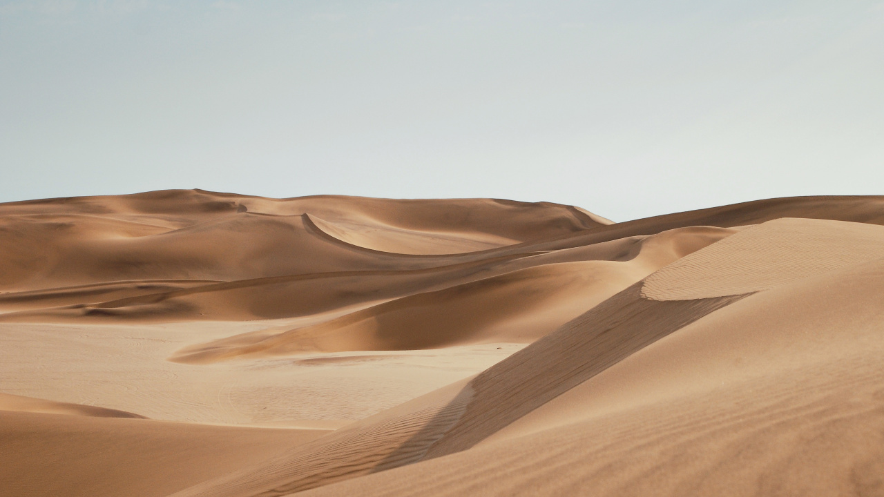 Brown Sand Under Blue Sky During Daytime. Wallpaper in 1280x720 Resolution