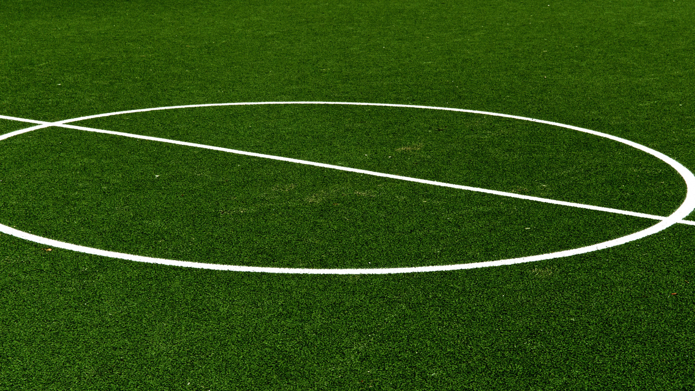 足球场, 团队运动, 运动场地, 草, 绿色的 壁纸 1366x768 允许