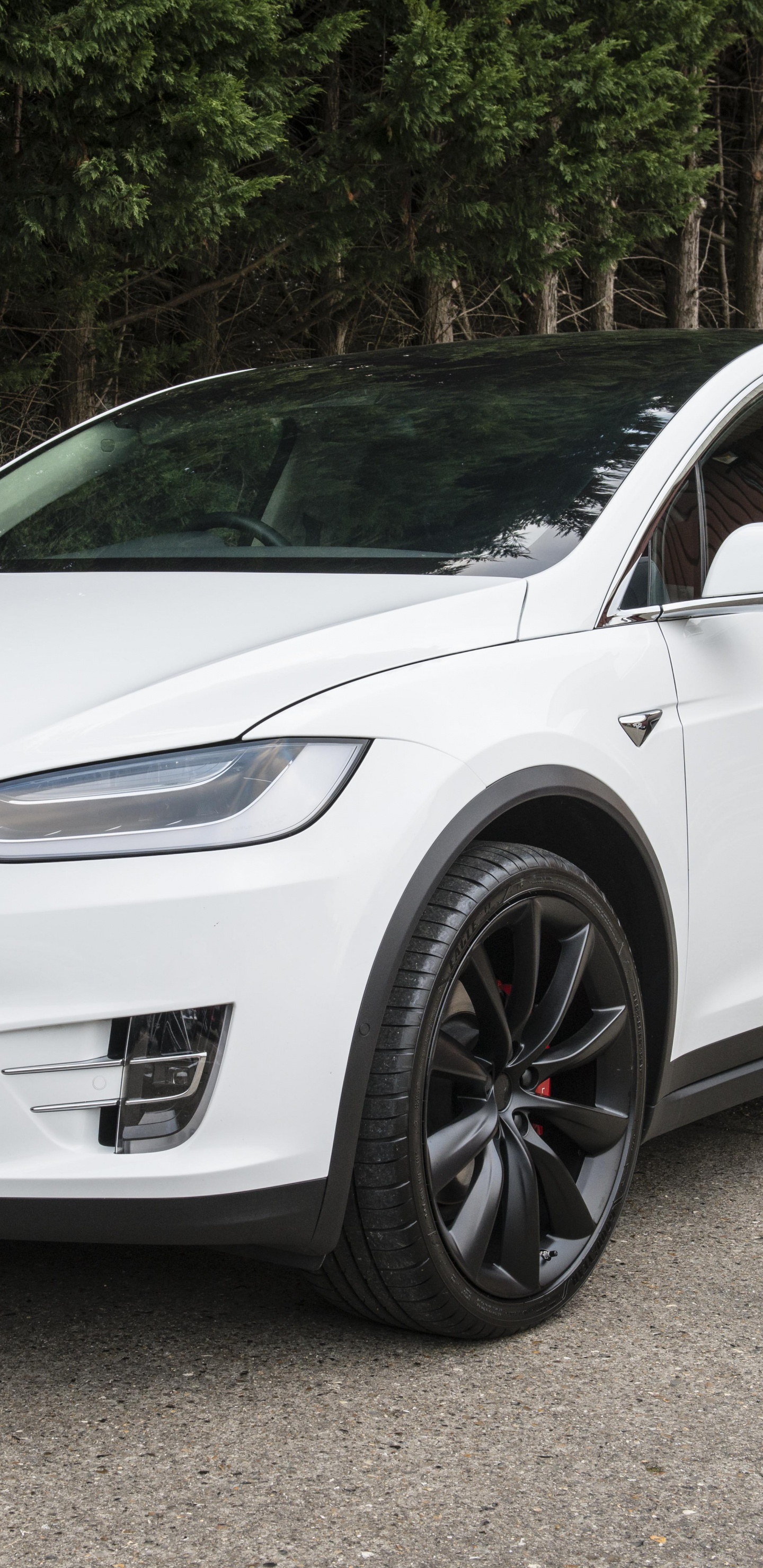 White Bmw m 3 Coupe Parked on Gray Concrete Pavement During Daytime. Wallpaper in 1440x2960 Resolution