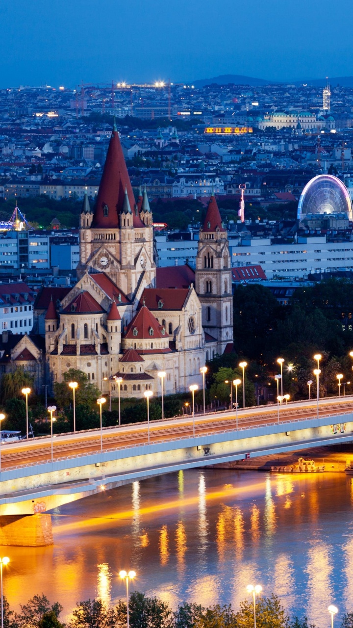 Horizon de la Ville Pendant la Nuit. Wallpaper in 720x1280 Resolution