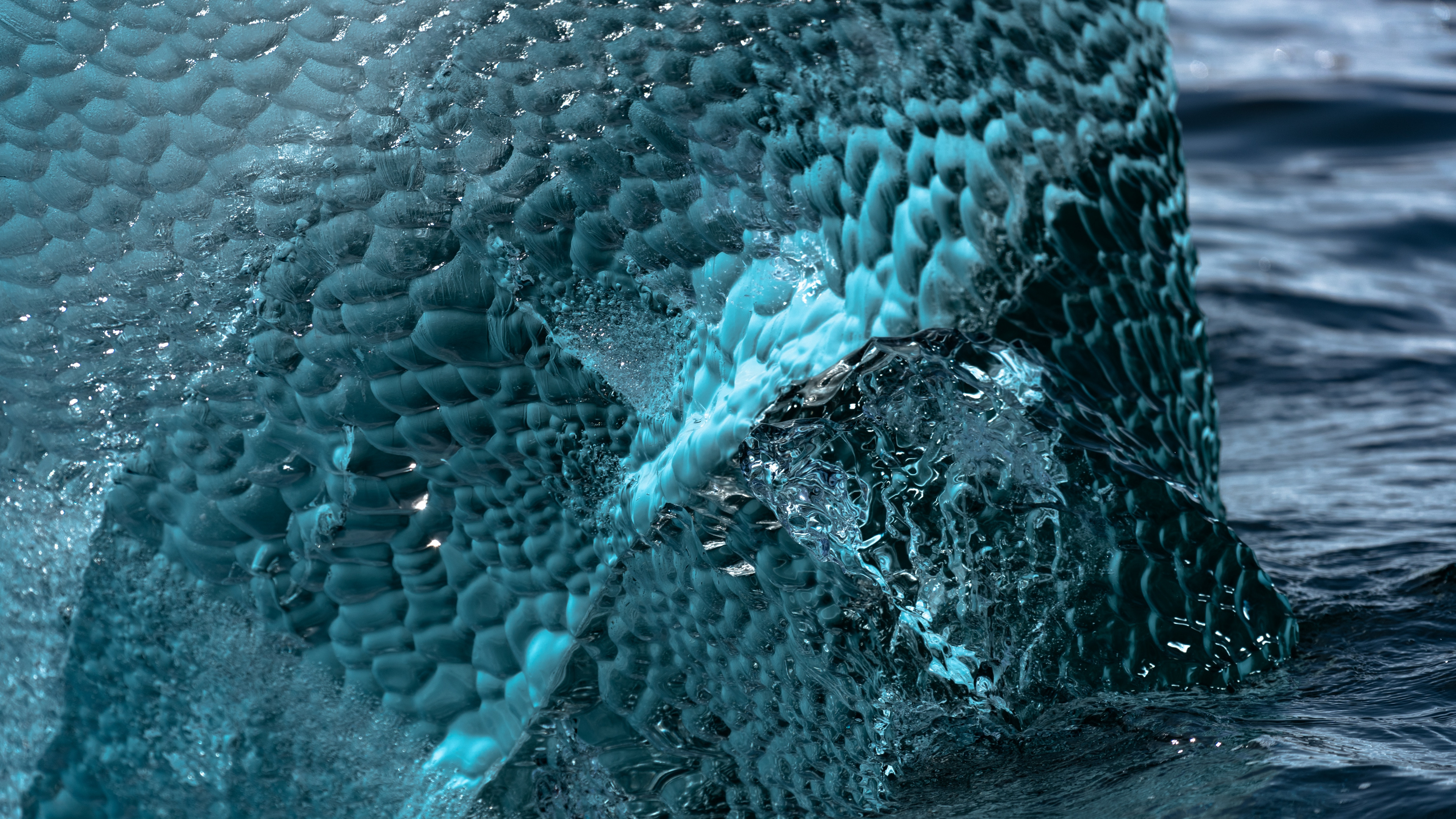 Éclaboussures D'eau Sur le Plan D'eau. Wallpaper in 3840x2160 Resolution