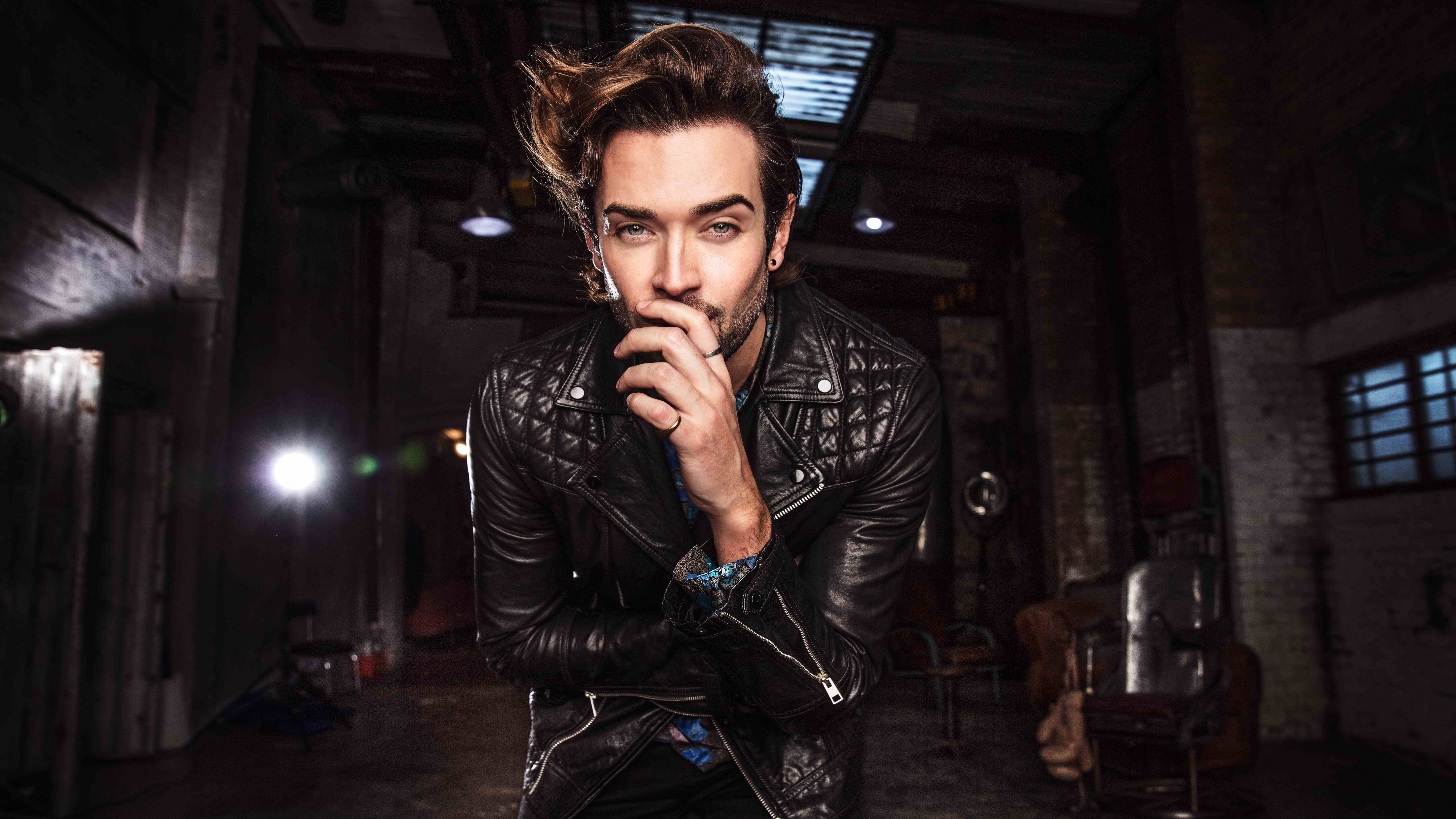 夏季5秒, 英语语言, 夹克, 皮肤, 电影 壁纸 7680x4320 允许