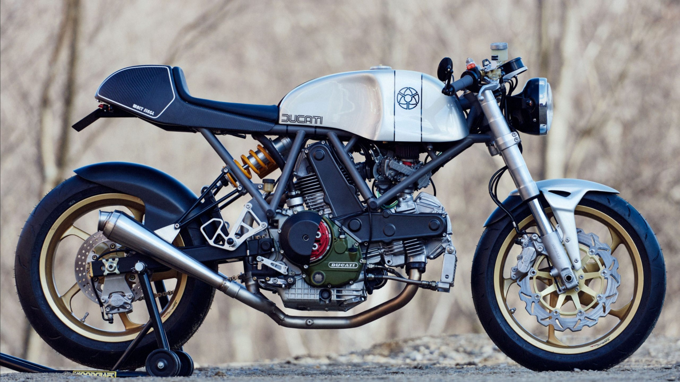 Moto Cruiser Noir et Argent. Wallpaper in 1366x768 Resolution