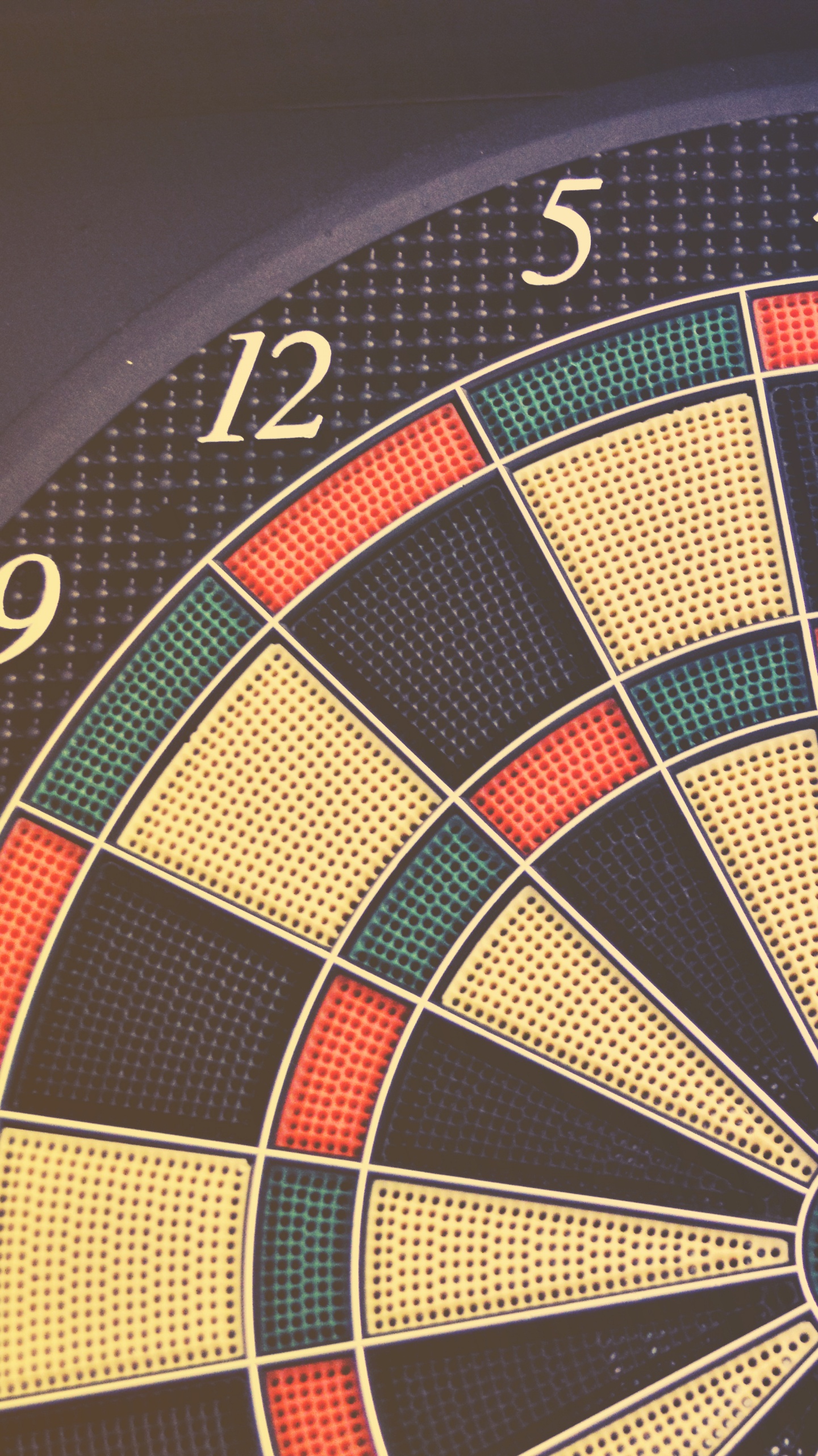 Black Red and Yellow Round Analog Clock. Wallpaper in 1440x2560 Resolution