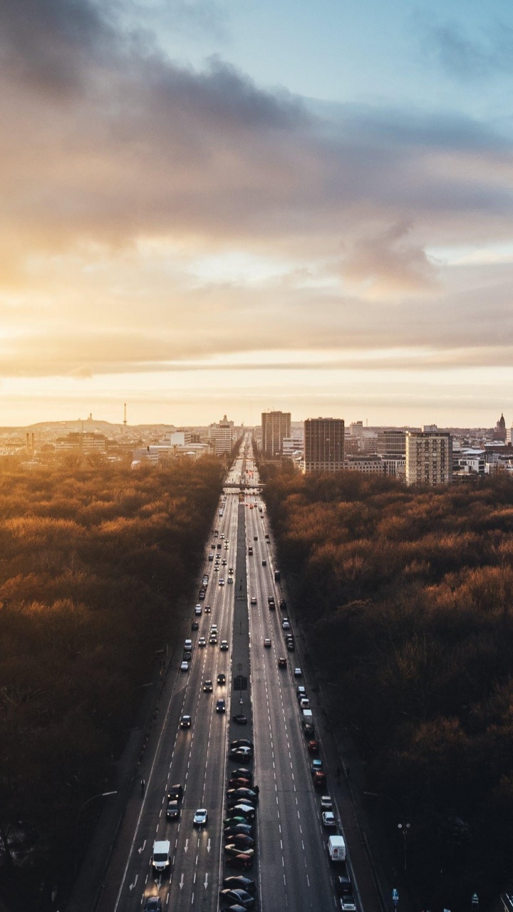 Aerial View of City During Sunset. Wallpaper in 720x1280 Resolution