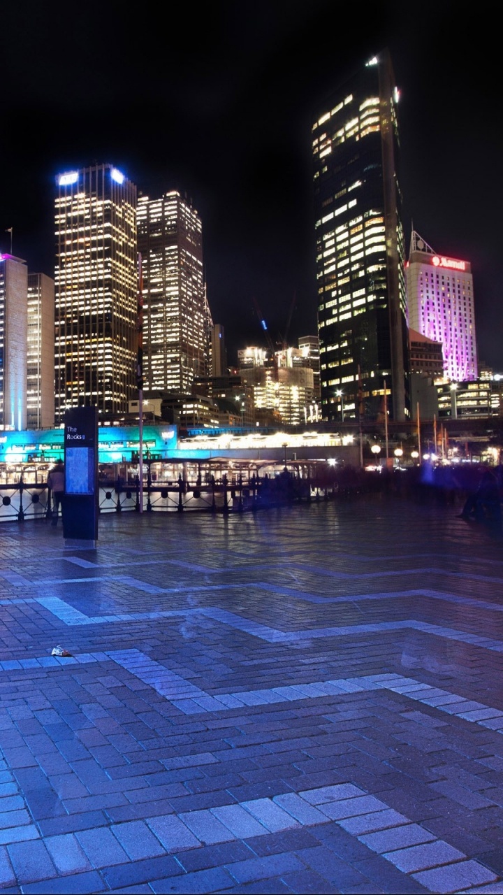 Skyline Der Stadt Bei Nacht Night. Wallpaper in 720x1280 Resolution