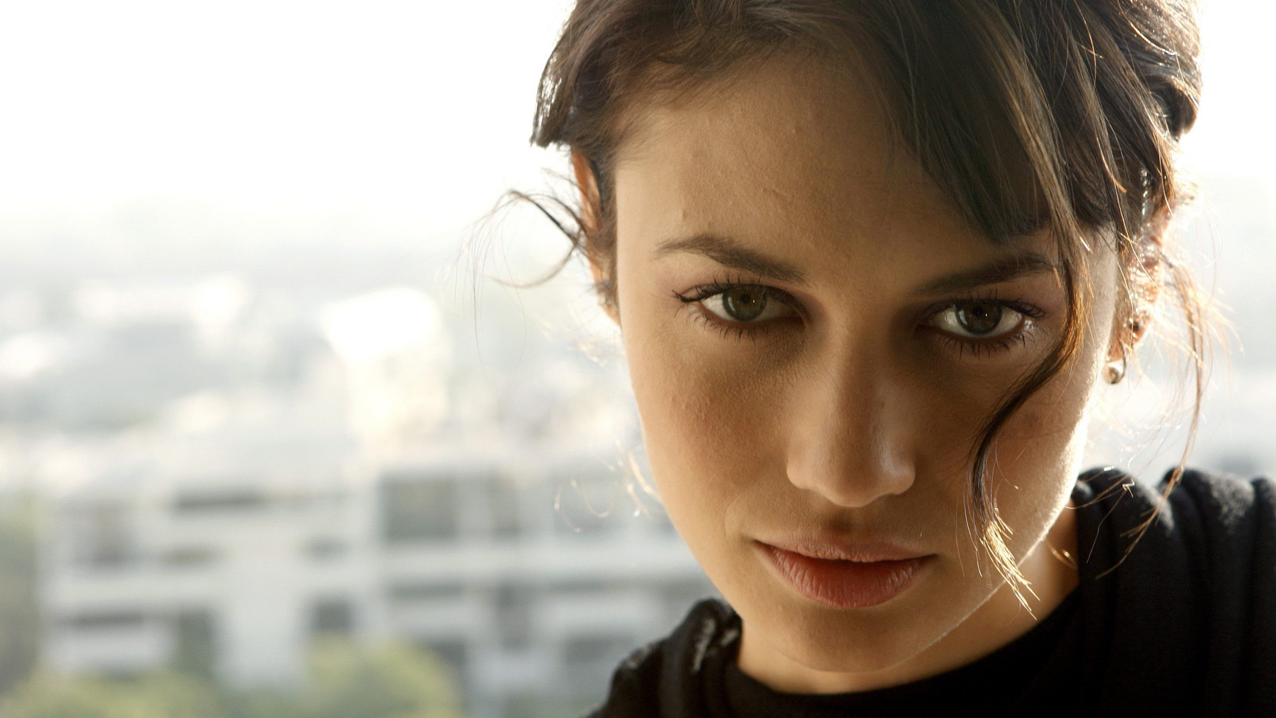 Haar, Brünette, Modell, Portrait, Schauspielerin. Wallpaper in 2560x1440 Resolution