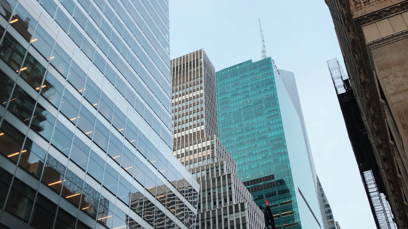 Wolkenkratzer, Tower Block, Tageszeit, Stadtgebiet, Architektur. Wallpaper in 1366x768 Resolution