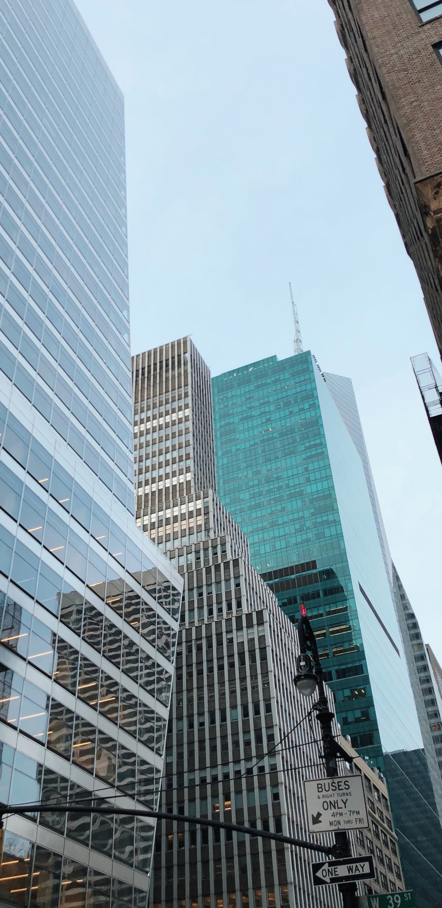 Wolkenkratzer, Tower Block, Tageszeit, Stadtgebiet, Architektur. Wallpaper in 1440x2960 Resolution